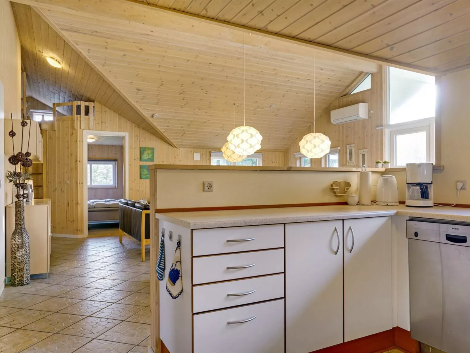 "Tyki" - 12km from the sea-Dedans