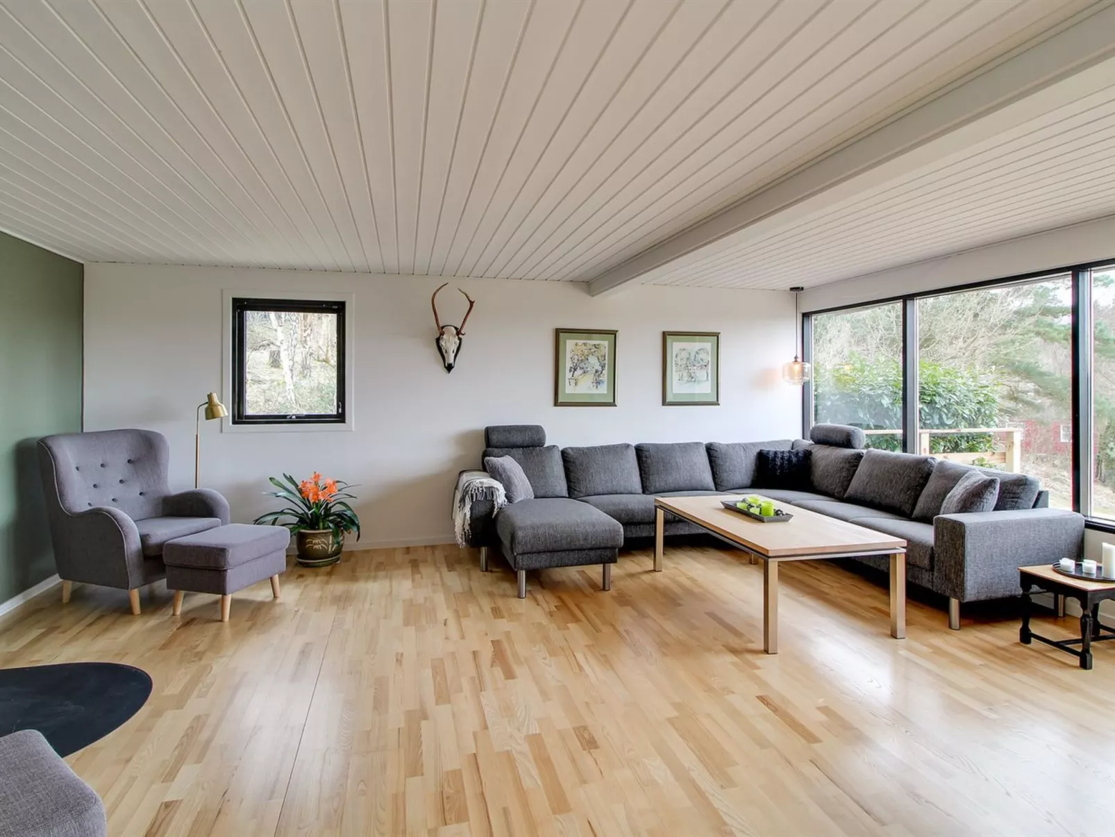 "Amai" - 1.5km from the sea-Inside