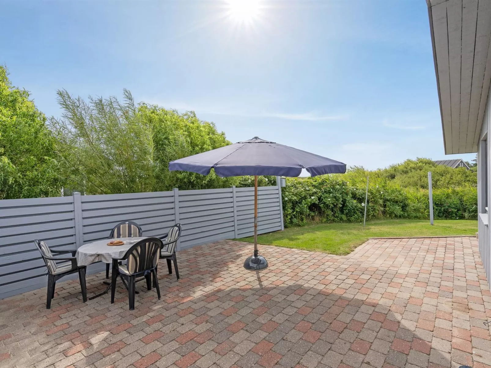 "Elise" - 800m from the sea-Outside