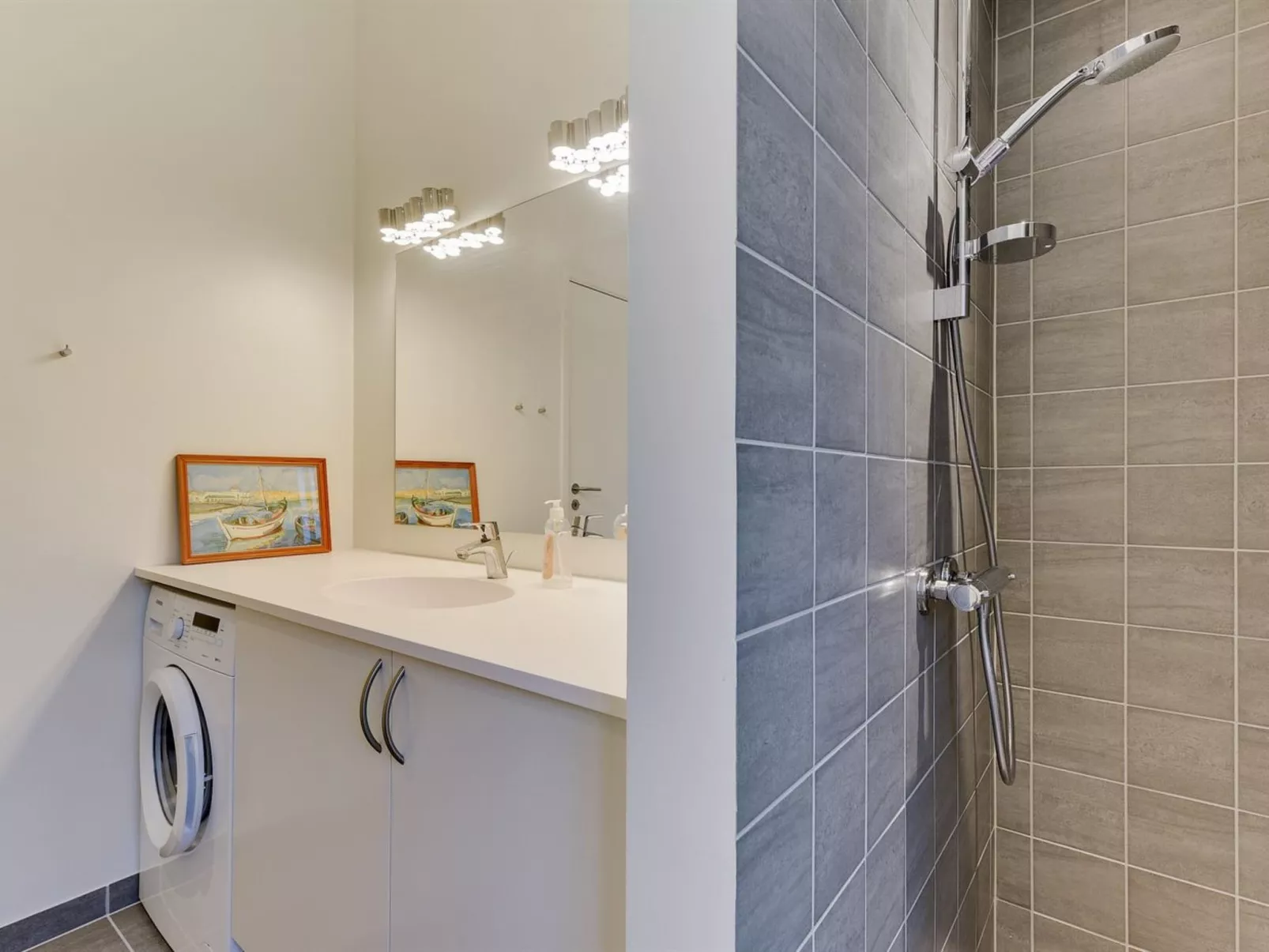 "Auke" - 100m from the sea-Drinnen