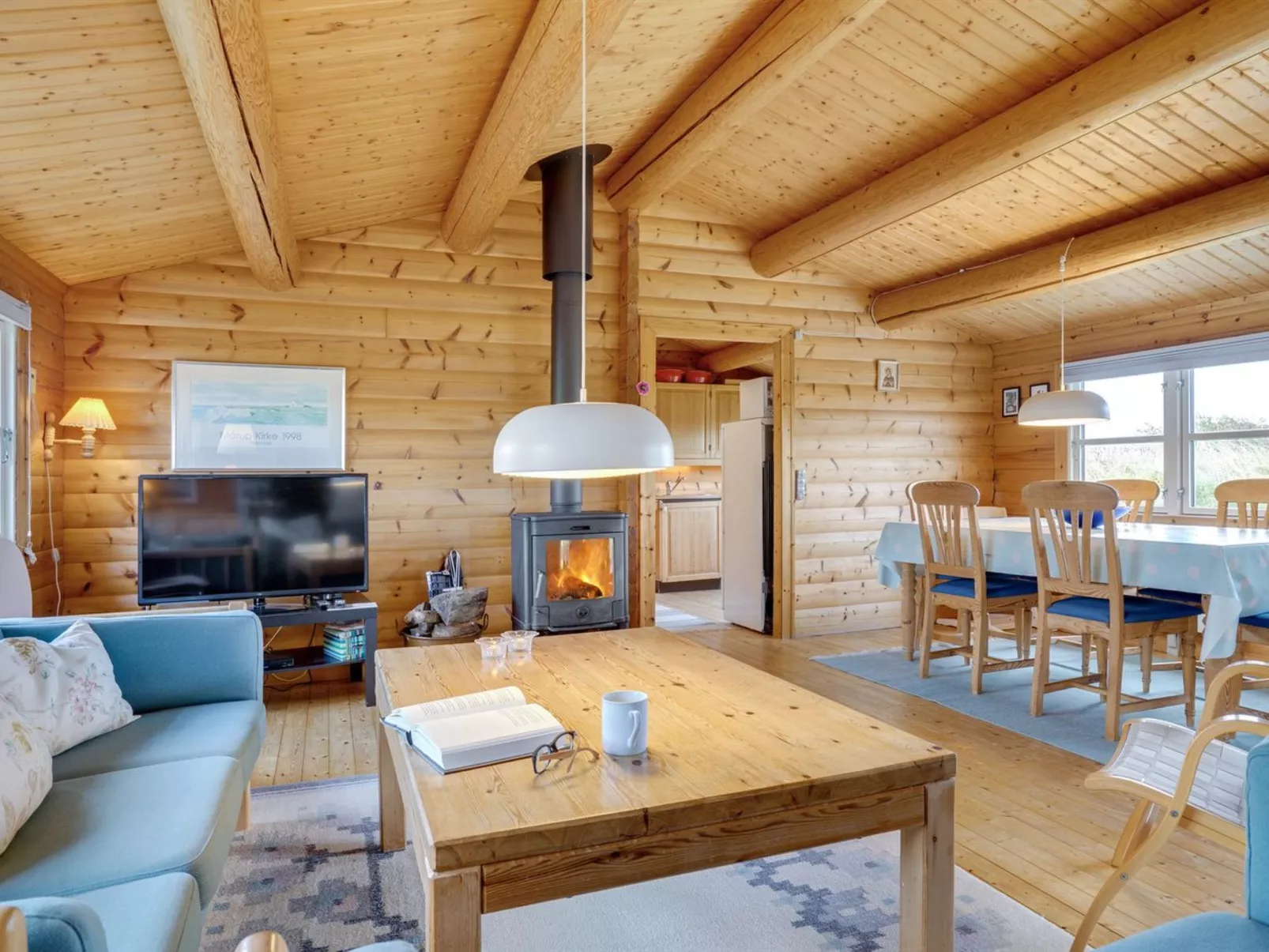 "Thrym" - 900m from the sea-Inside