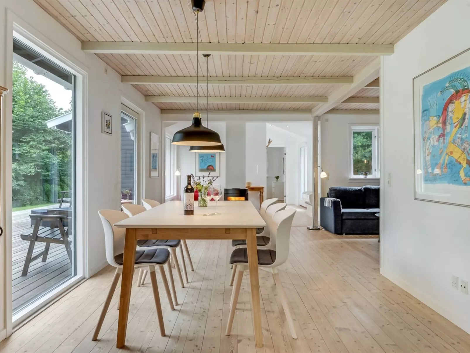 "Sverkel" - 700m from the sea-Drinnen