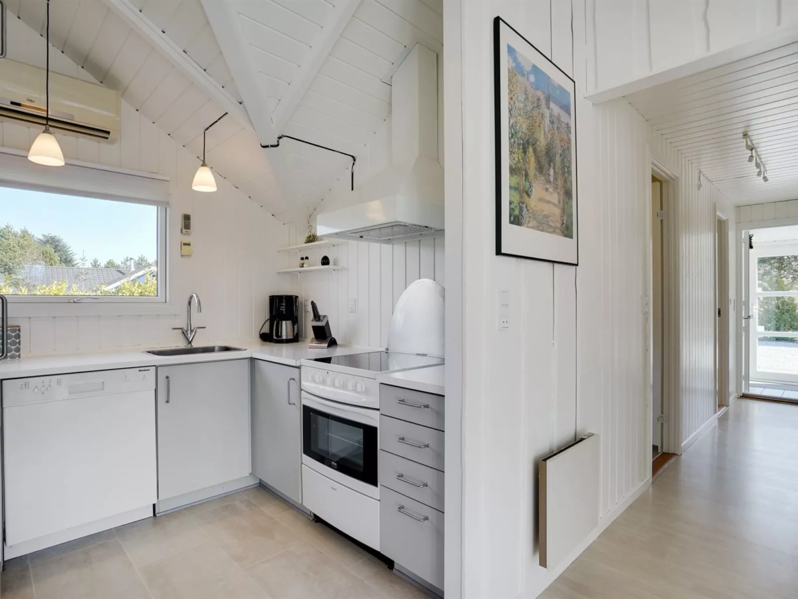 "Edvardsine" - 12km from the sea-Inside