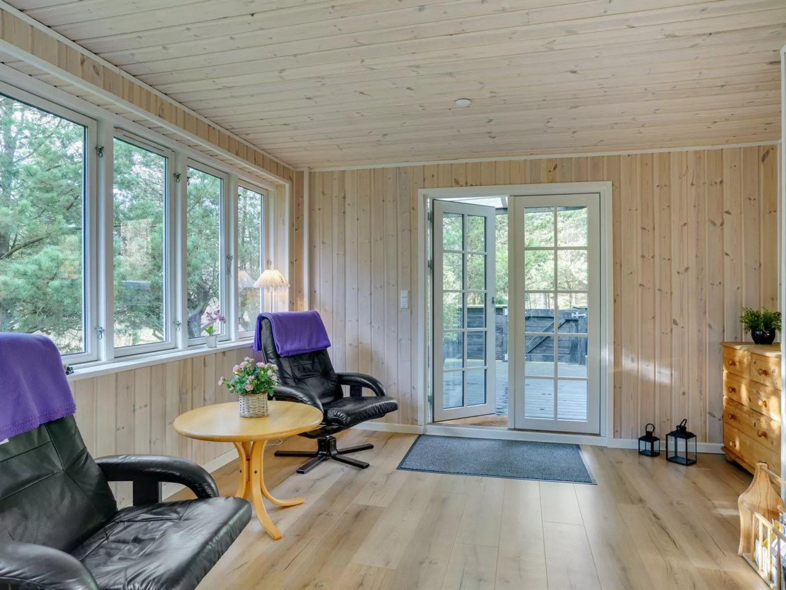 "Siljan" -  from the sea-Inside