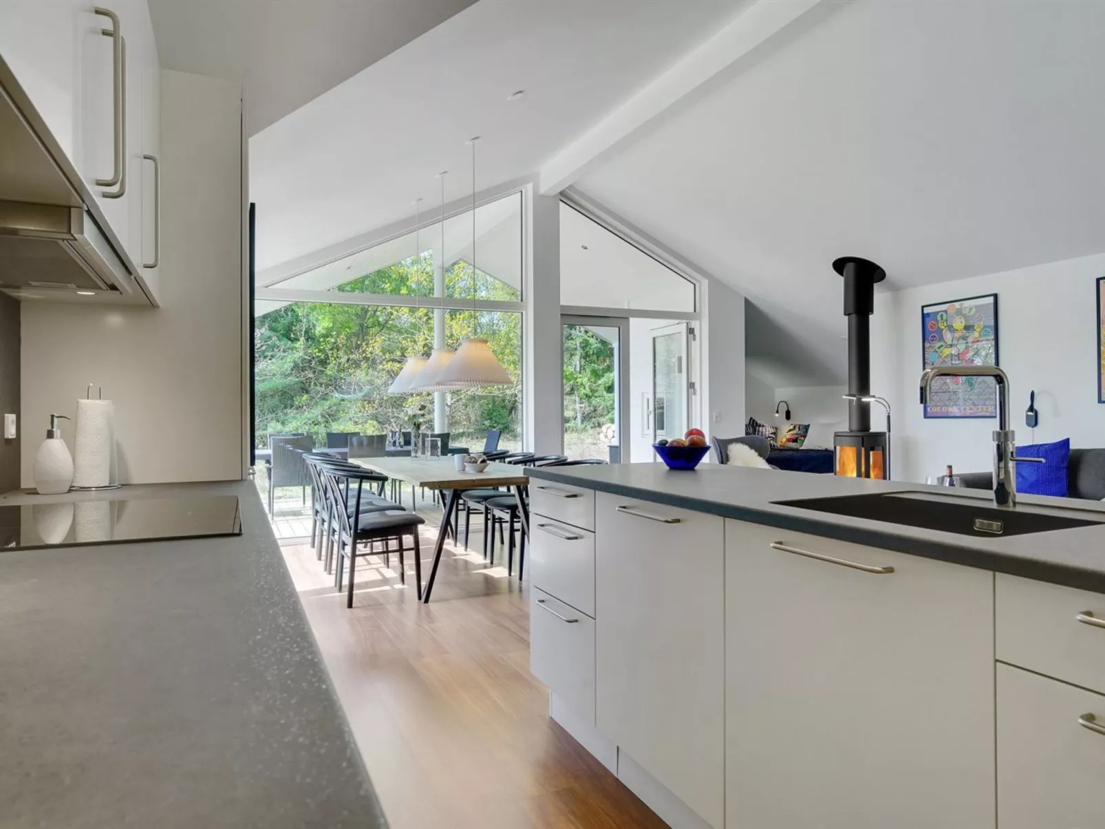 "Rikkie" - 150m to the fjord-Dedans