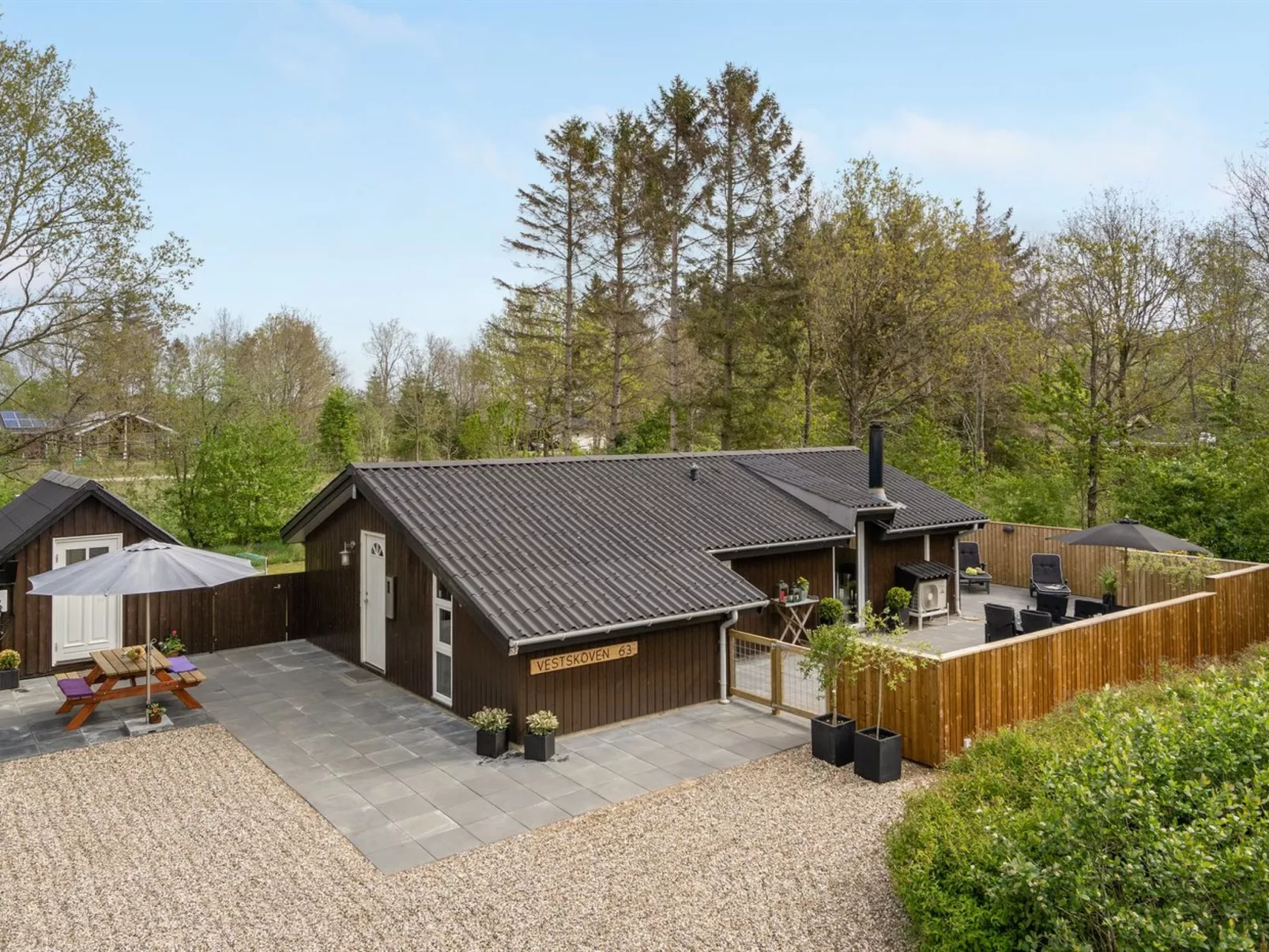 "Kea" - 30km from the sea-Outside