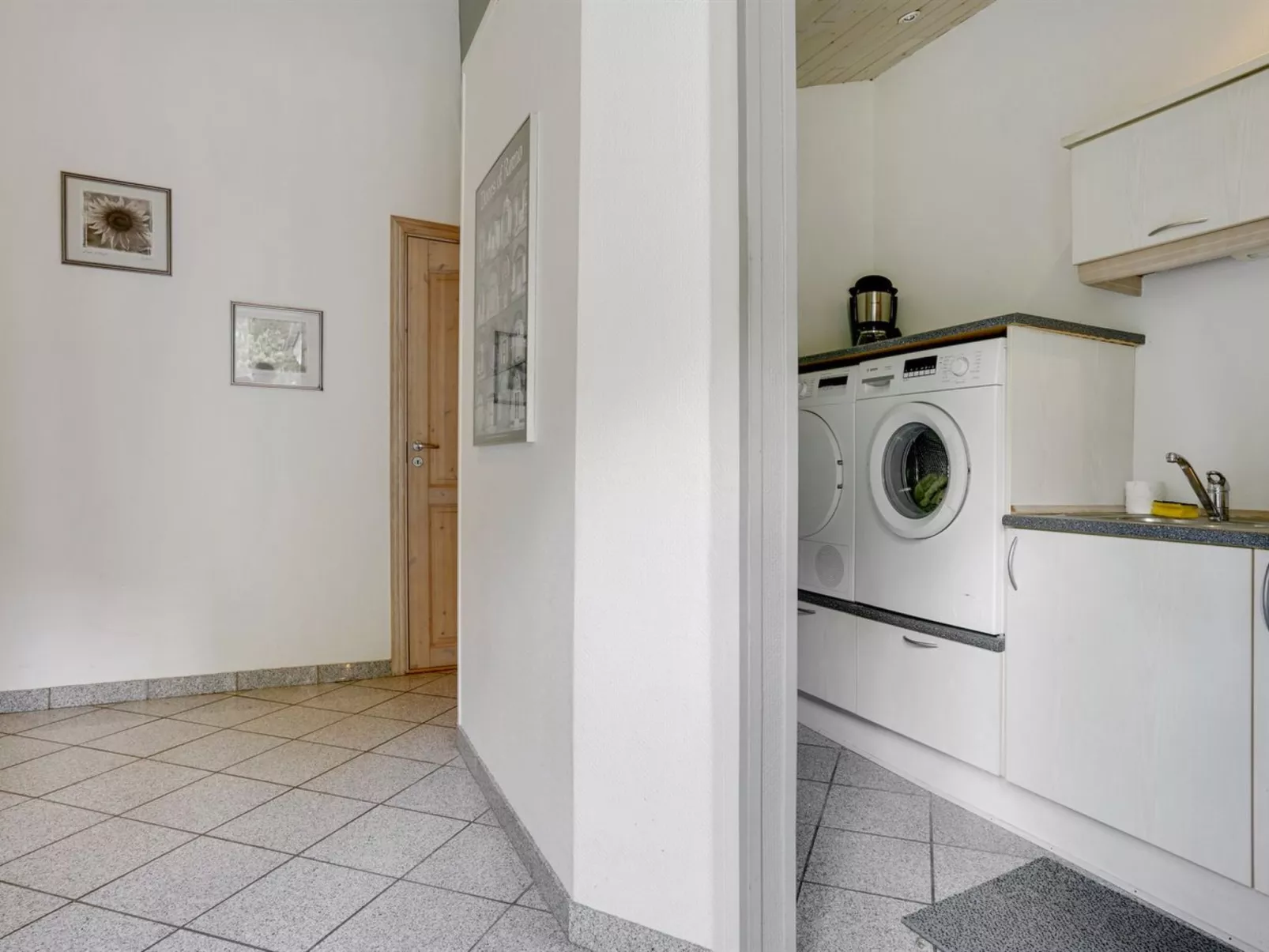 "Liliana" - 800m from the sea-Drinnen