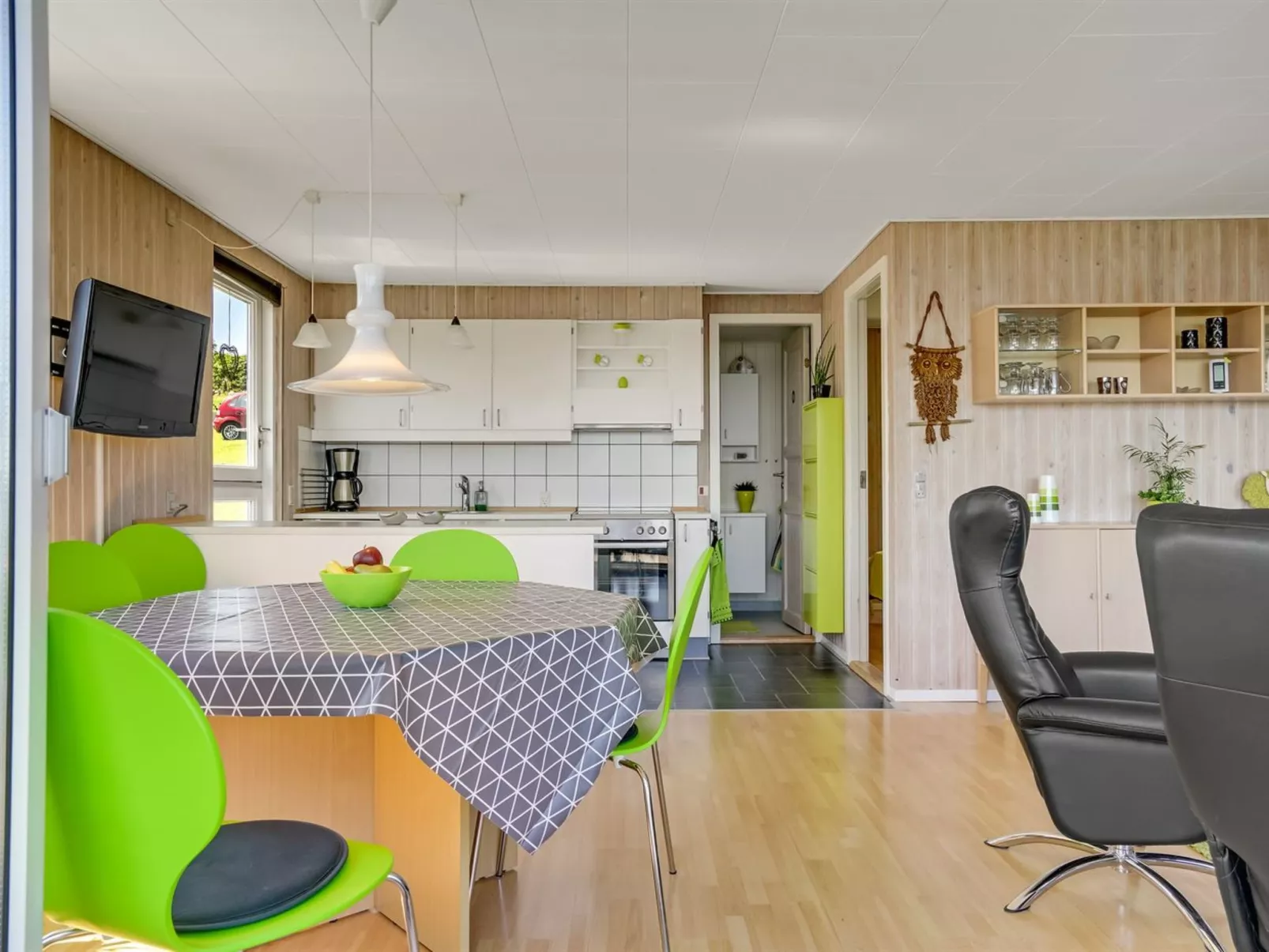 "Jenvold" - 300m to the fjord-Inside