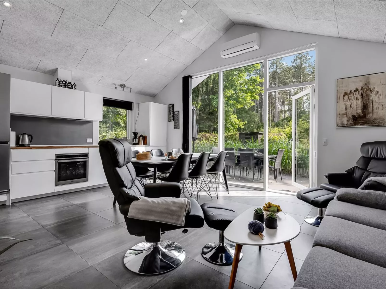 "Sunja" - 450m from the sea-Inside