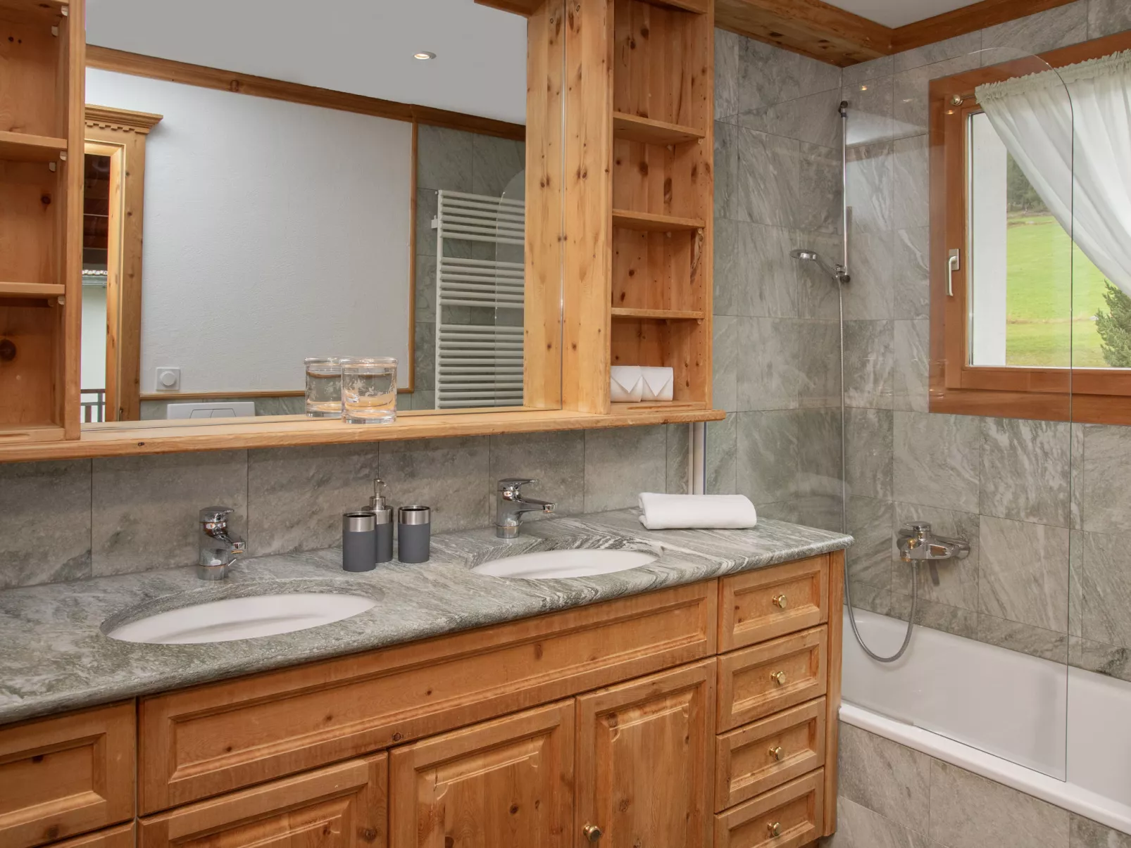 Chesa Vadret 12-Inside