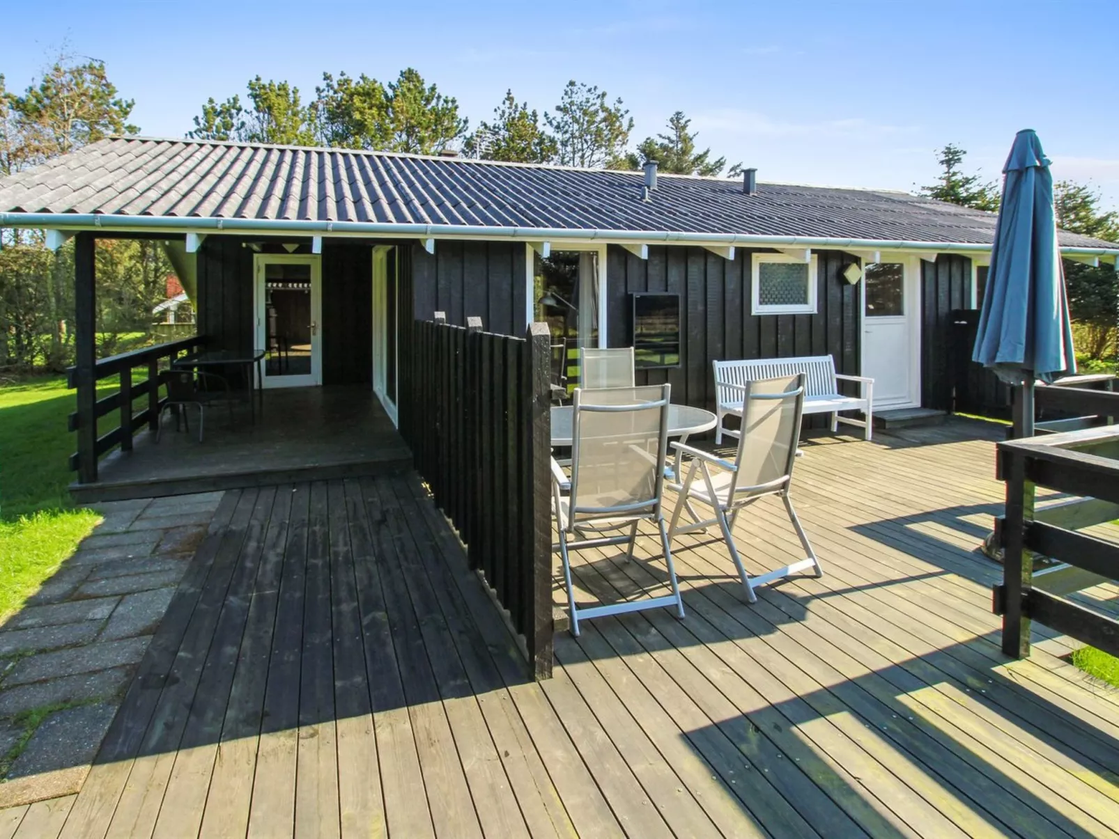 "Conradine" - 500m from the sea-Outside