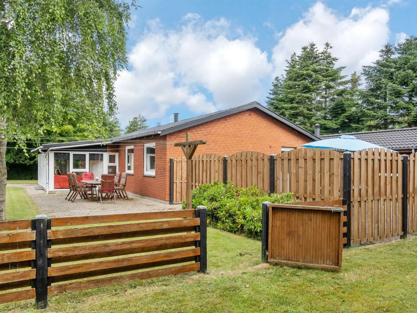 "Philip" - 2km from the sea-Outside