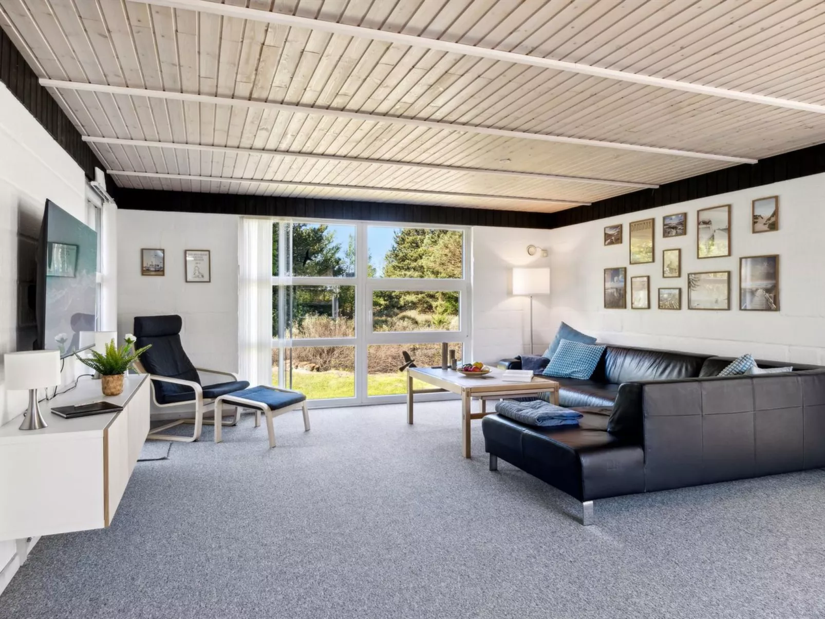 "Glenna" - 1.8km from the sea-Inside