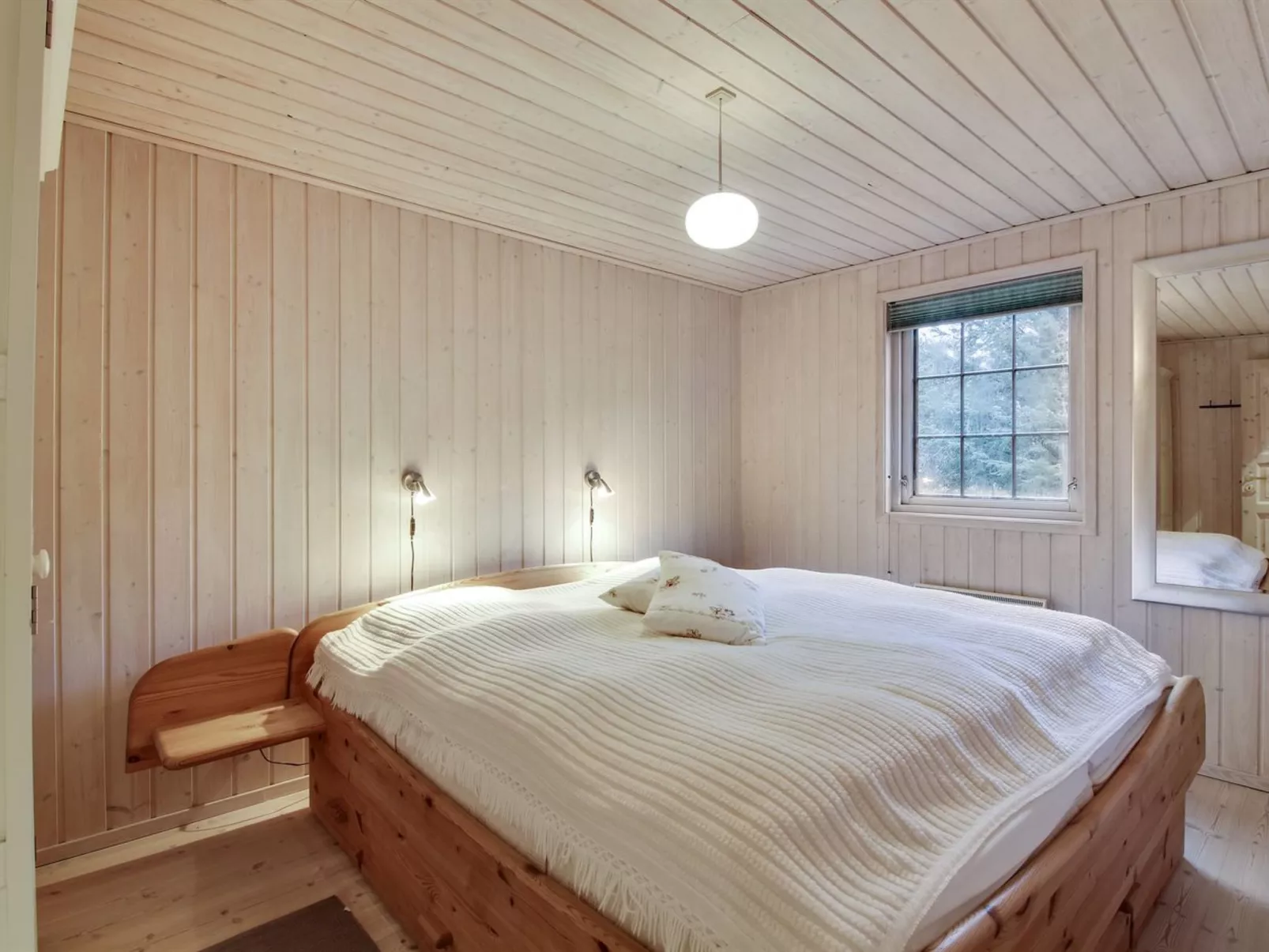 "Jo" - 1.2km from the sea-Dedans