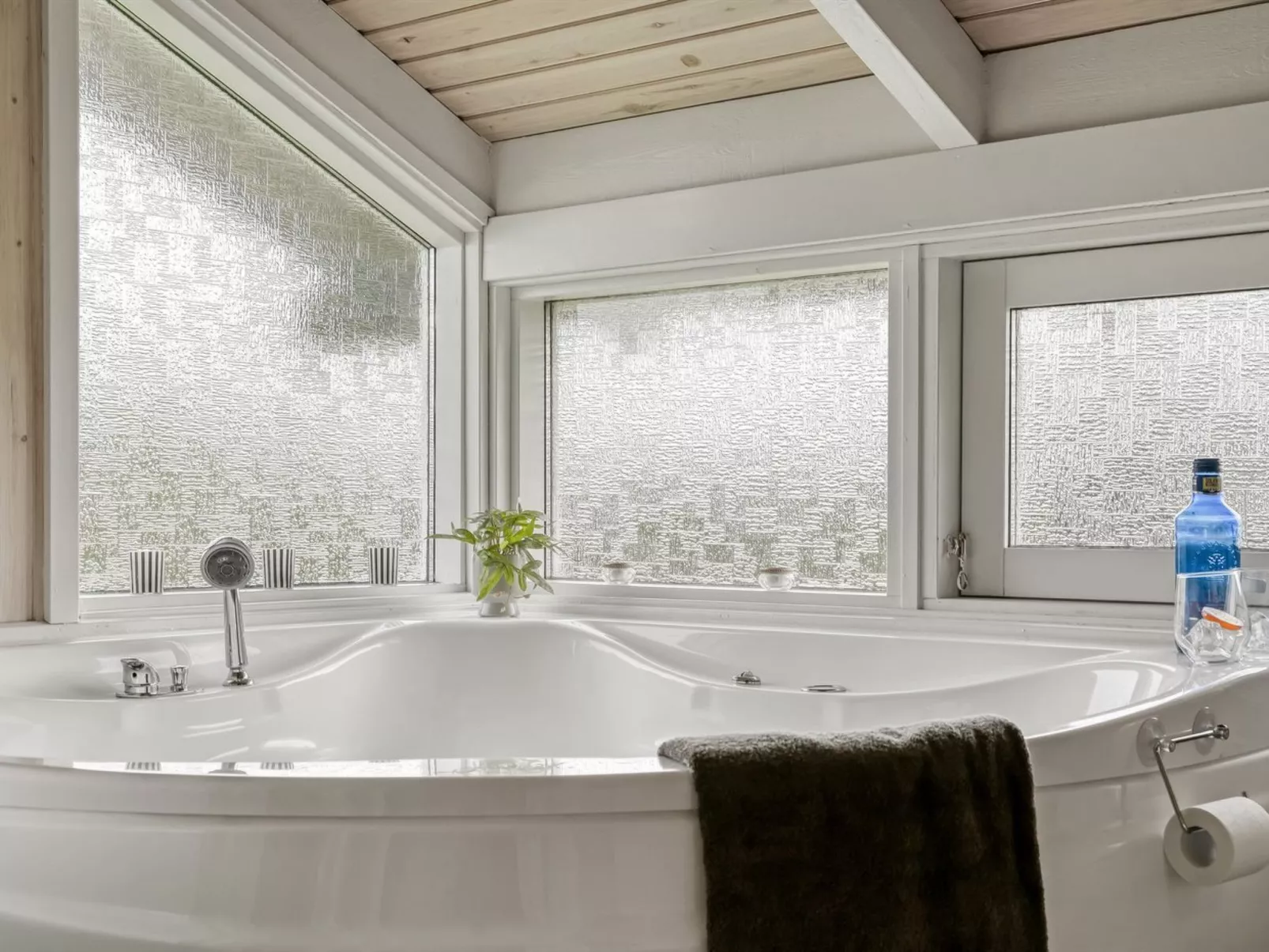 "Sina" - 300m from the sea-Inside