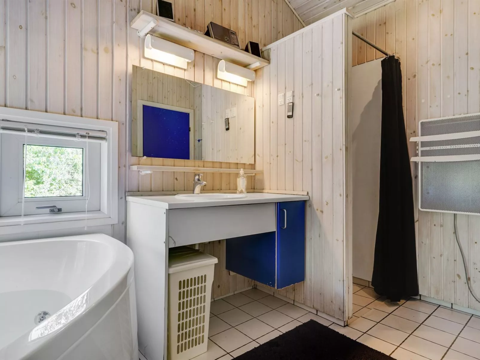 "Euphemia" - 900m from the sea-Inside