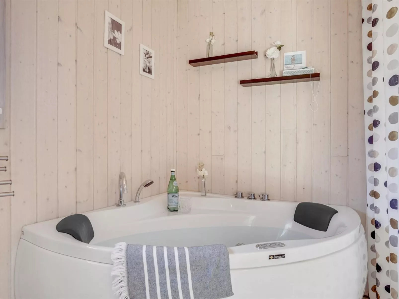 "Jil" - 750m from the sea-Drinnen