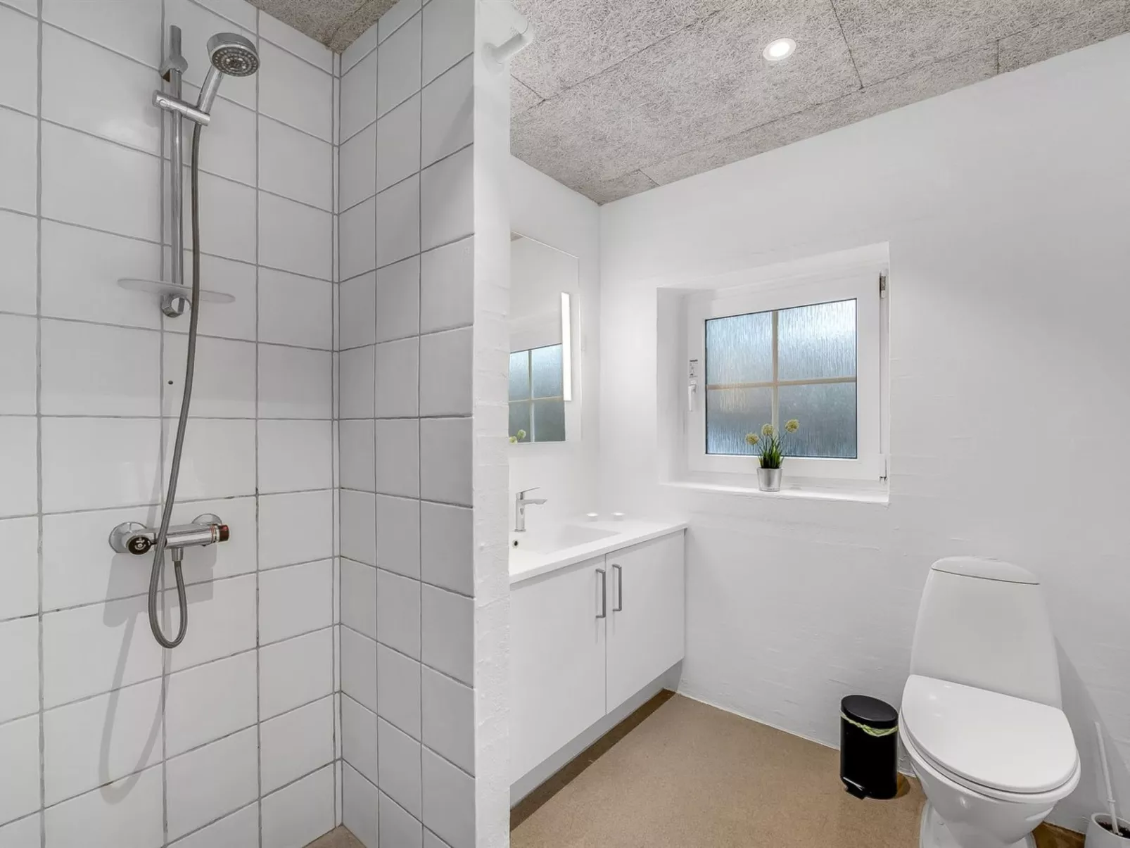 "Thana" - 1.4km from the sea-Dedans