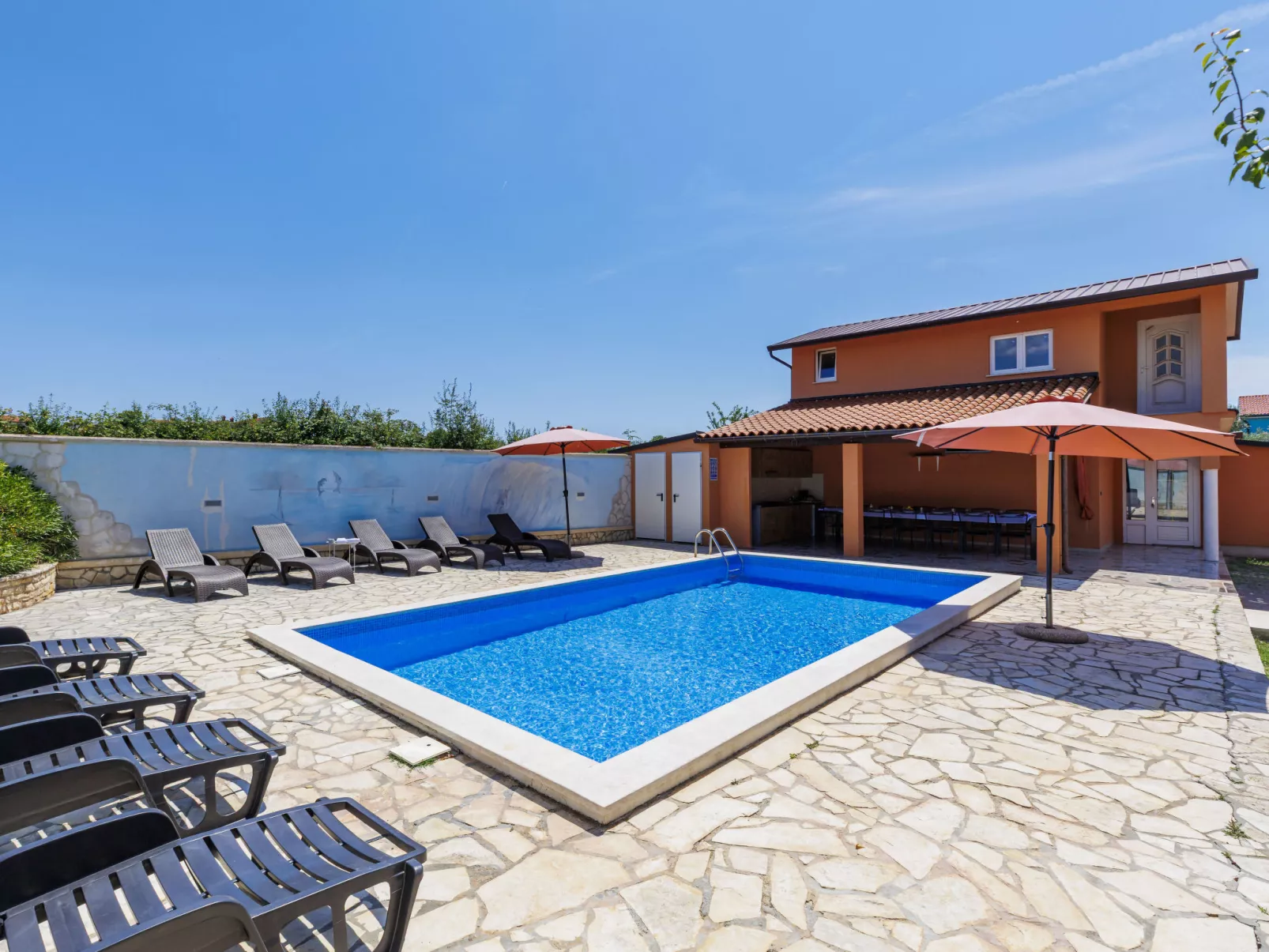 VIlla Eldina-Outside