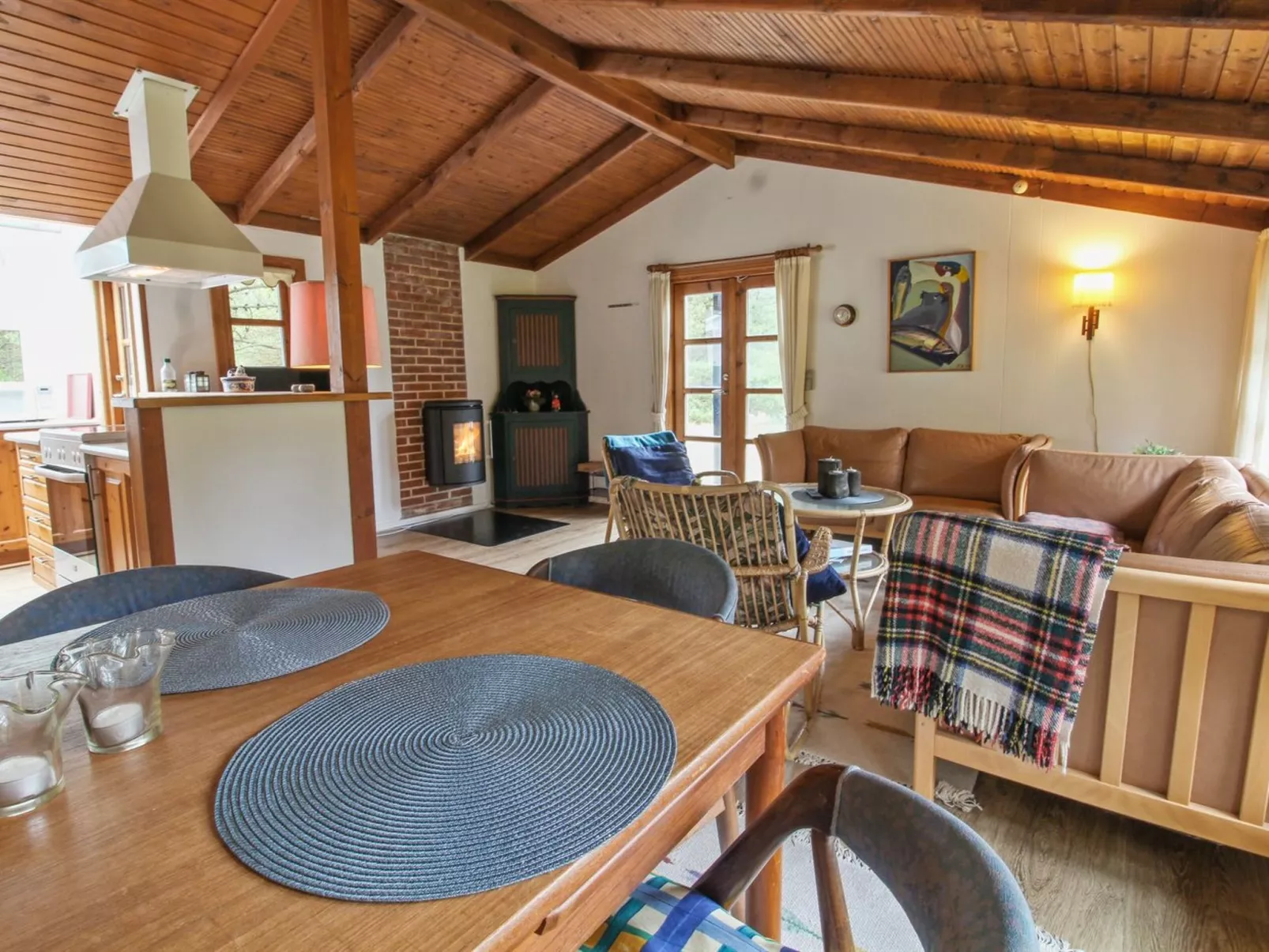 "Tirsa" - 3.9km from the sea-Inside