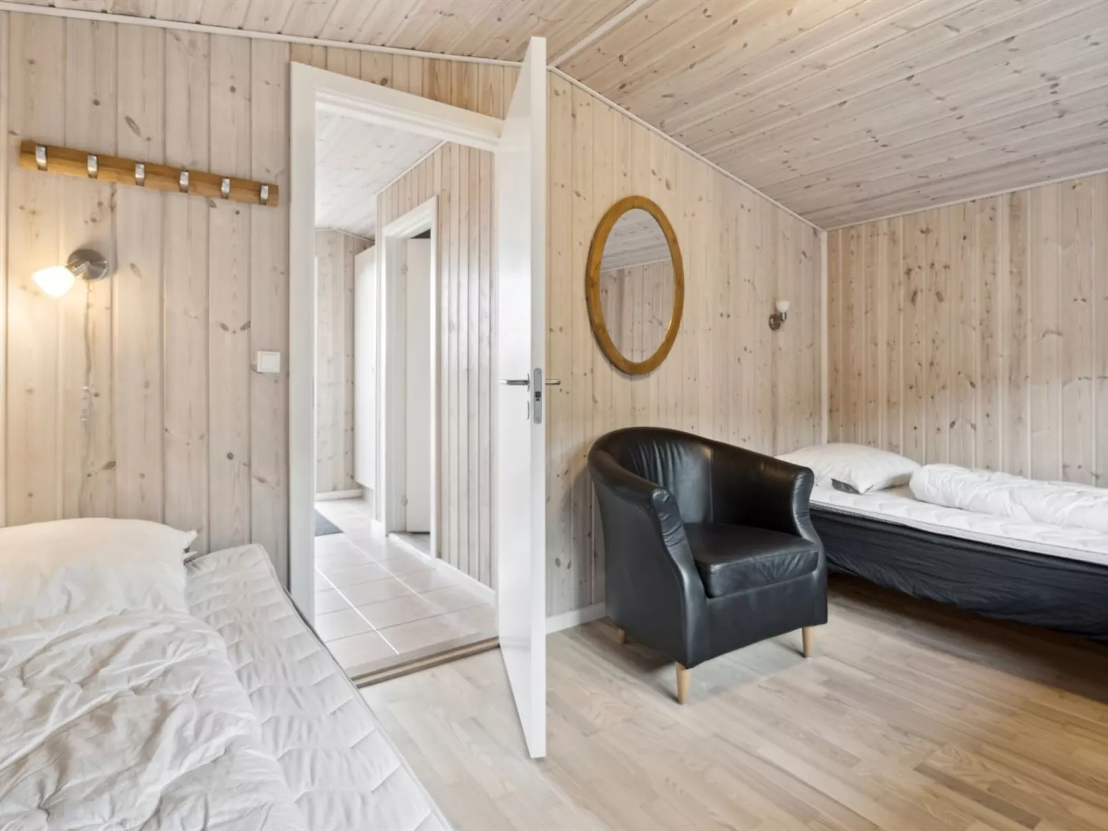 "Mena" - 200m from the sea-Inside