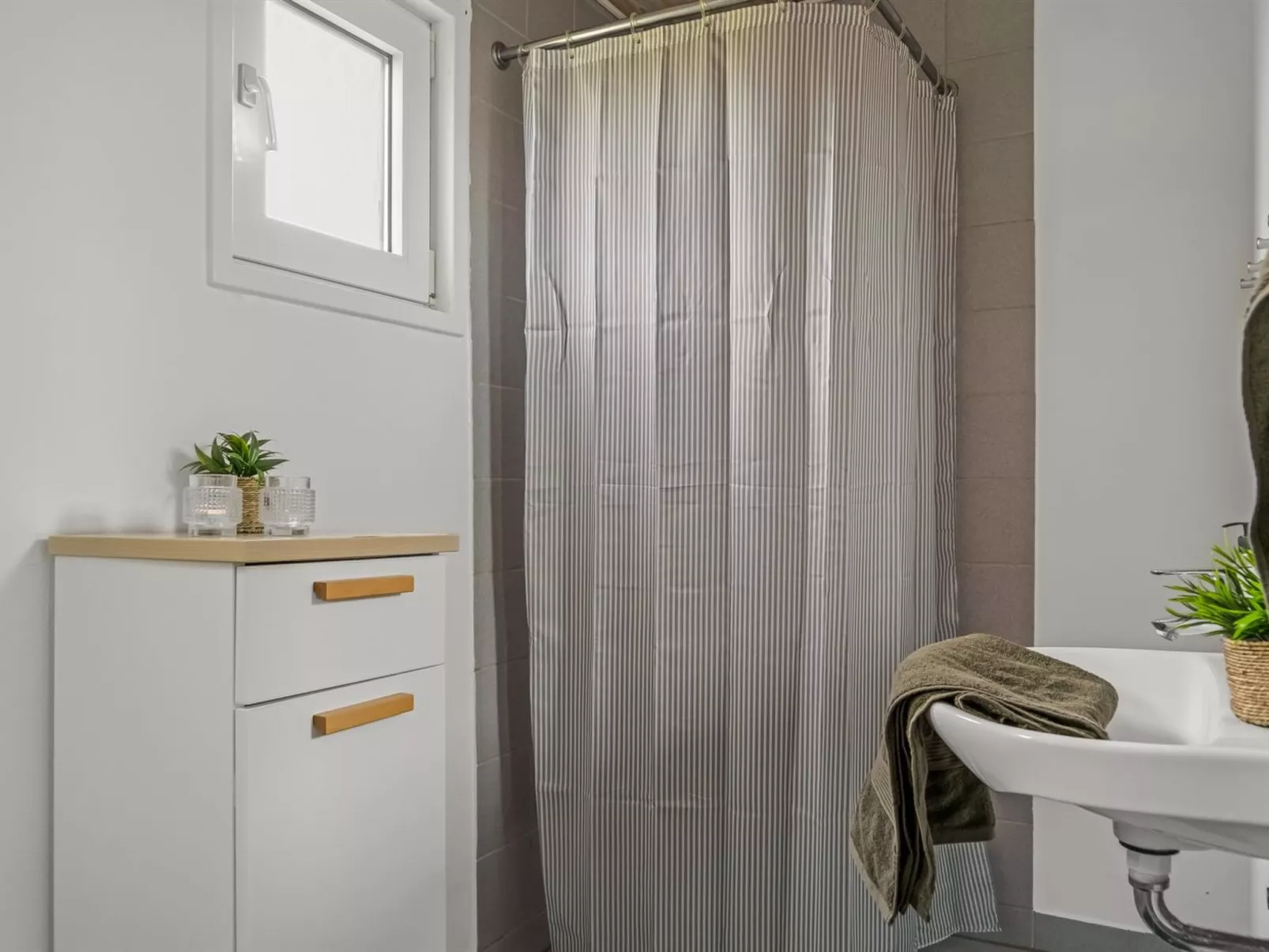 "Thorfrid" - 150m from the sea-Inside