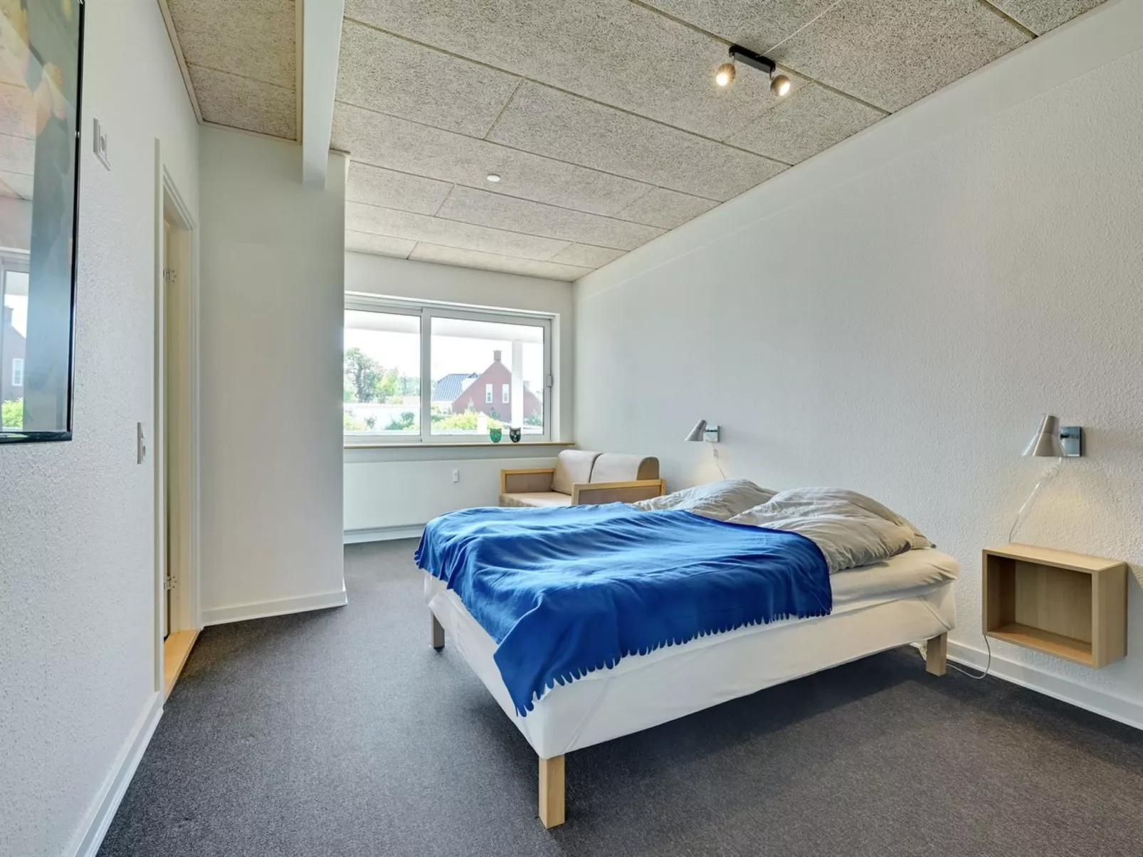 "Irma" - 25m from the sea-Inside