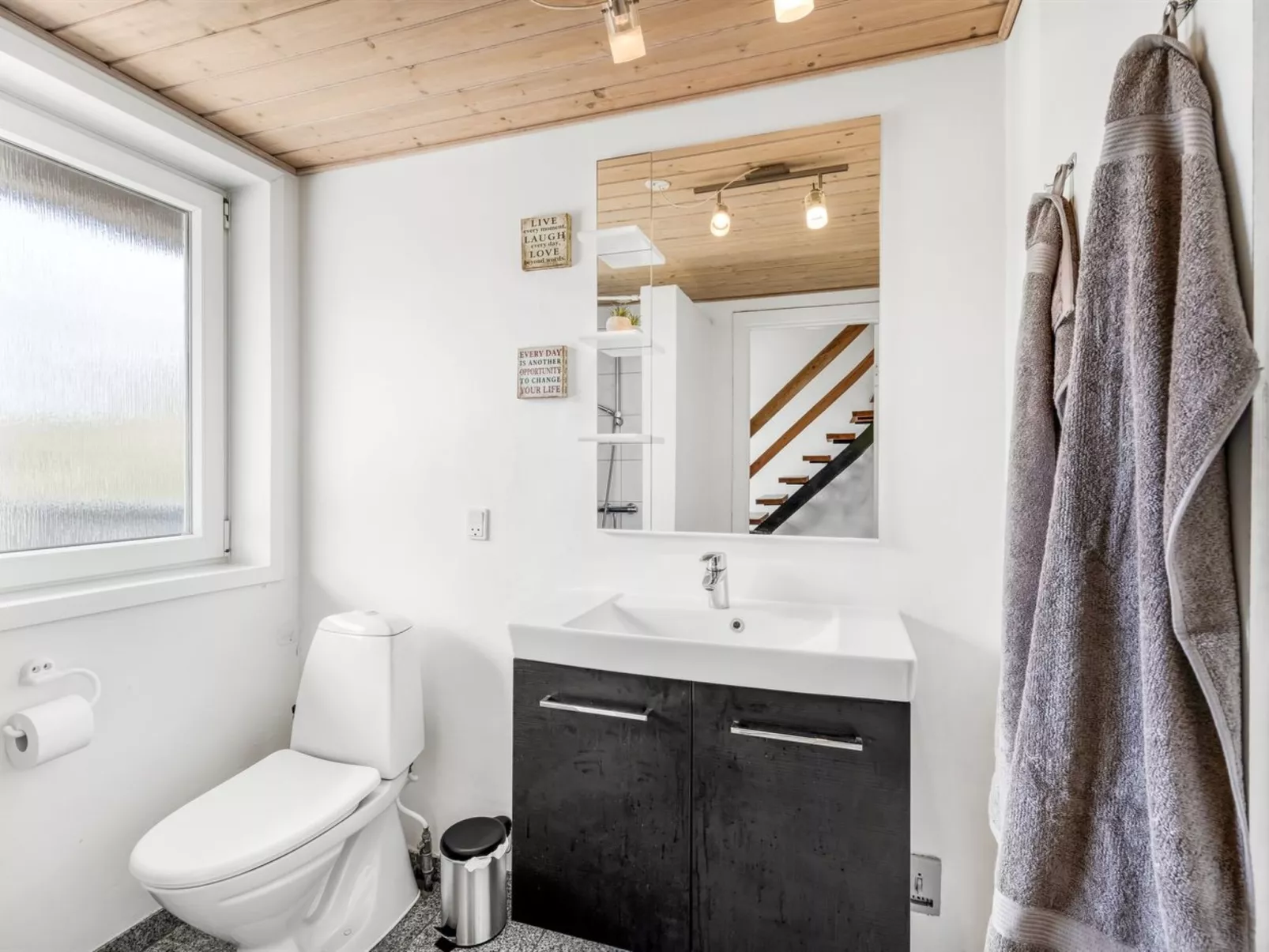 "Irlin" - 800m from the sea-Dedans