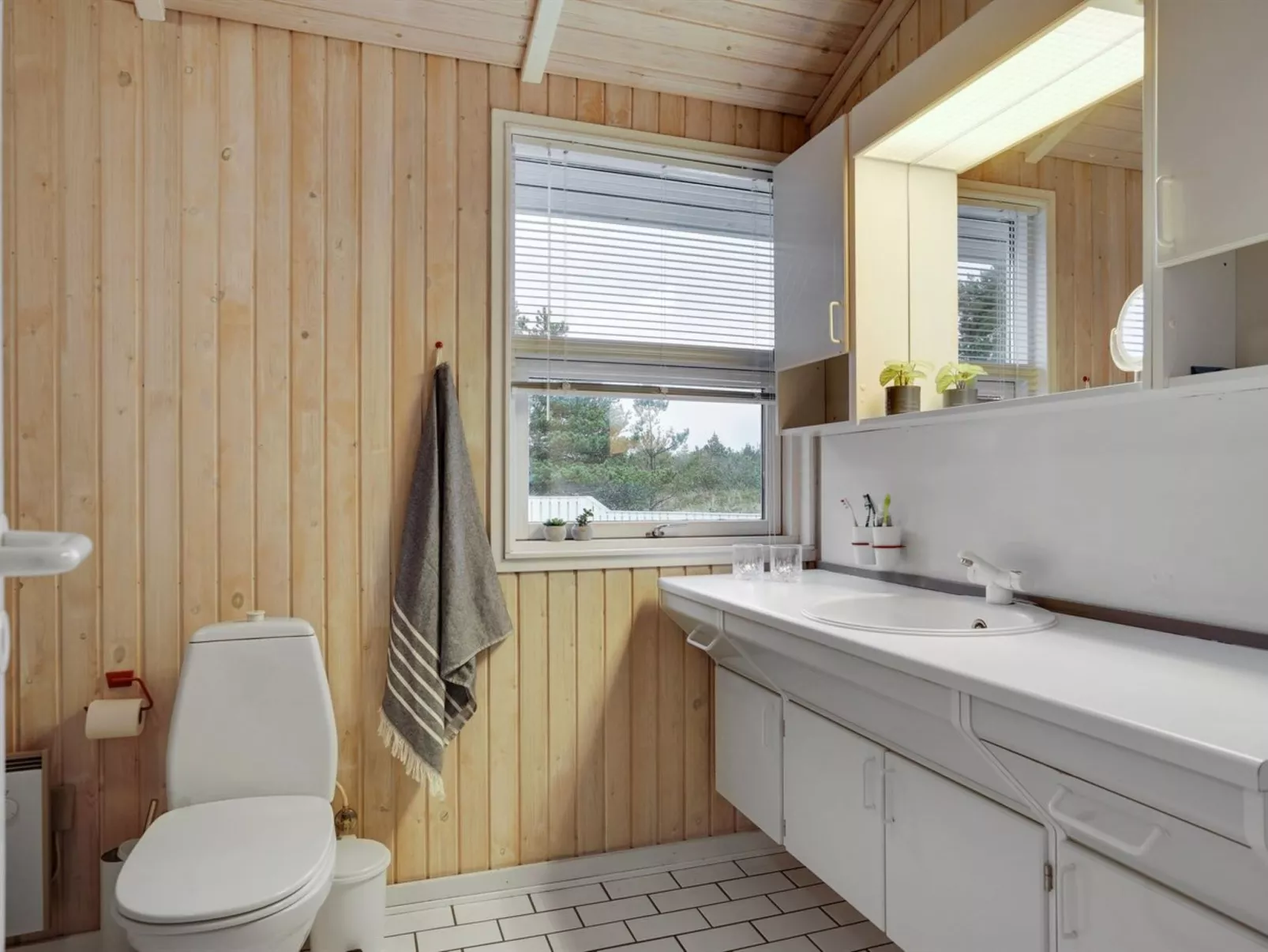 "Tino" - 900m from the sea-Drinnen