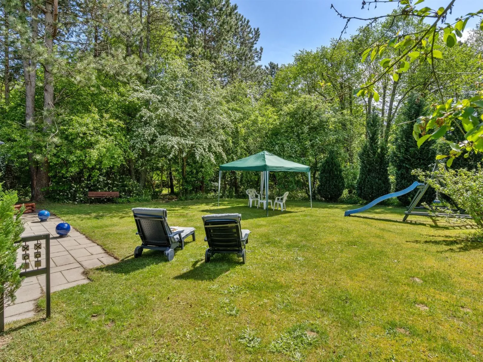 "Bette" - 8km from the sea-Outside