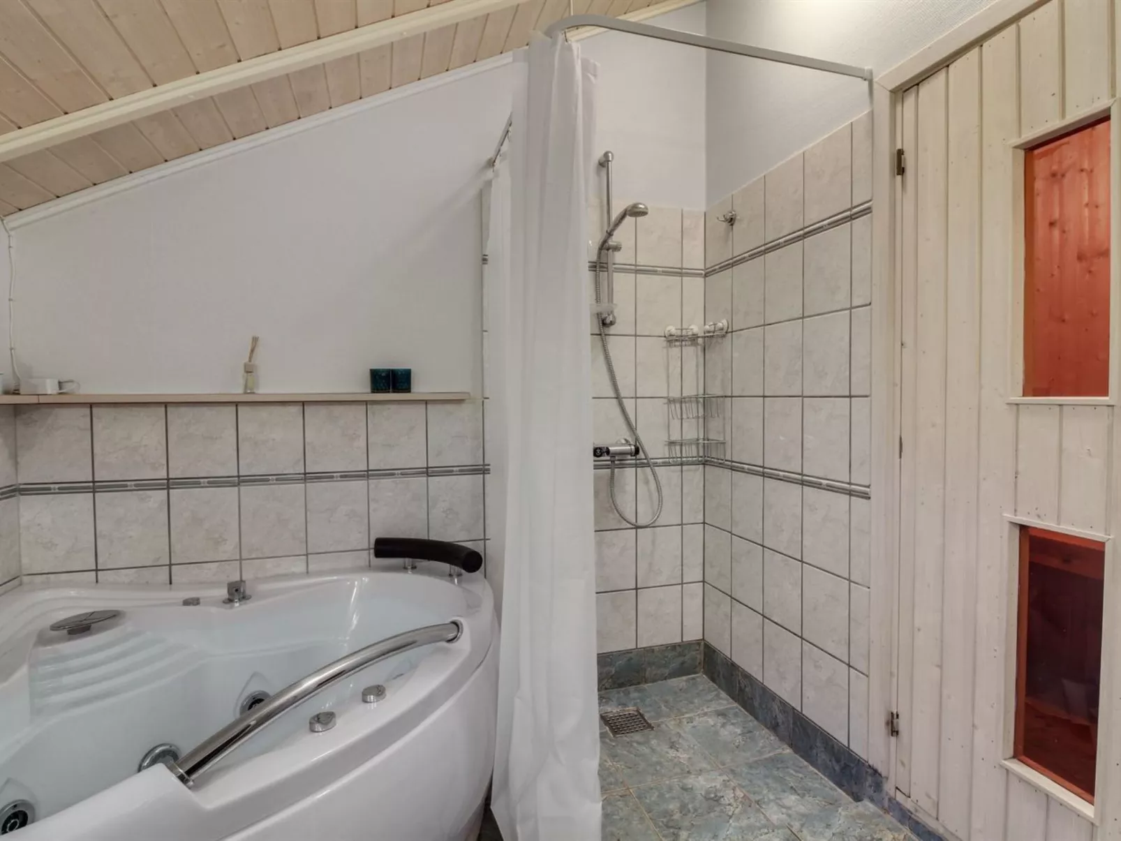 "Acucena" - 1.3km from the sea-Dedans