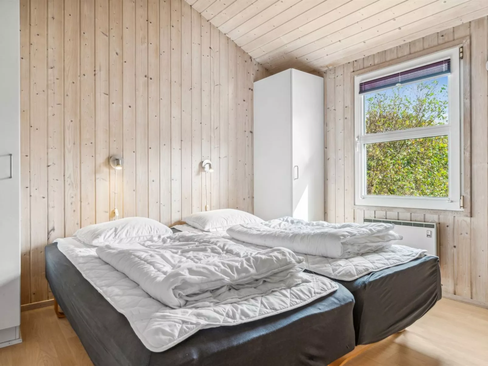 "Zoya" - 900m from the sea-Inside