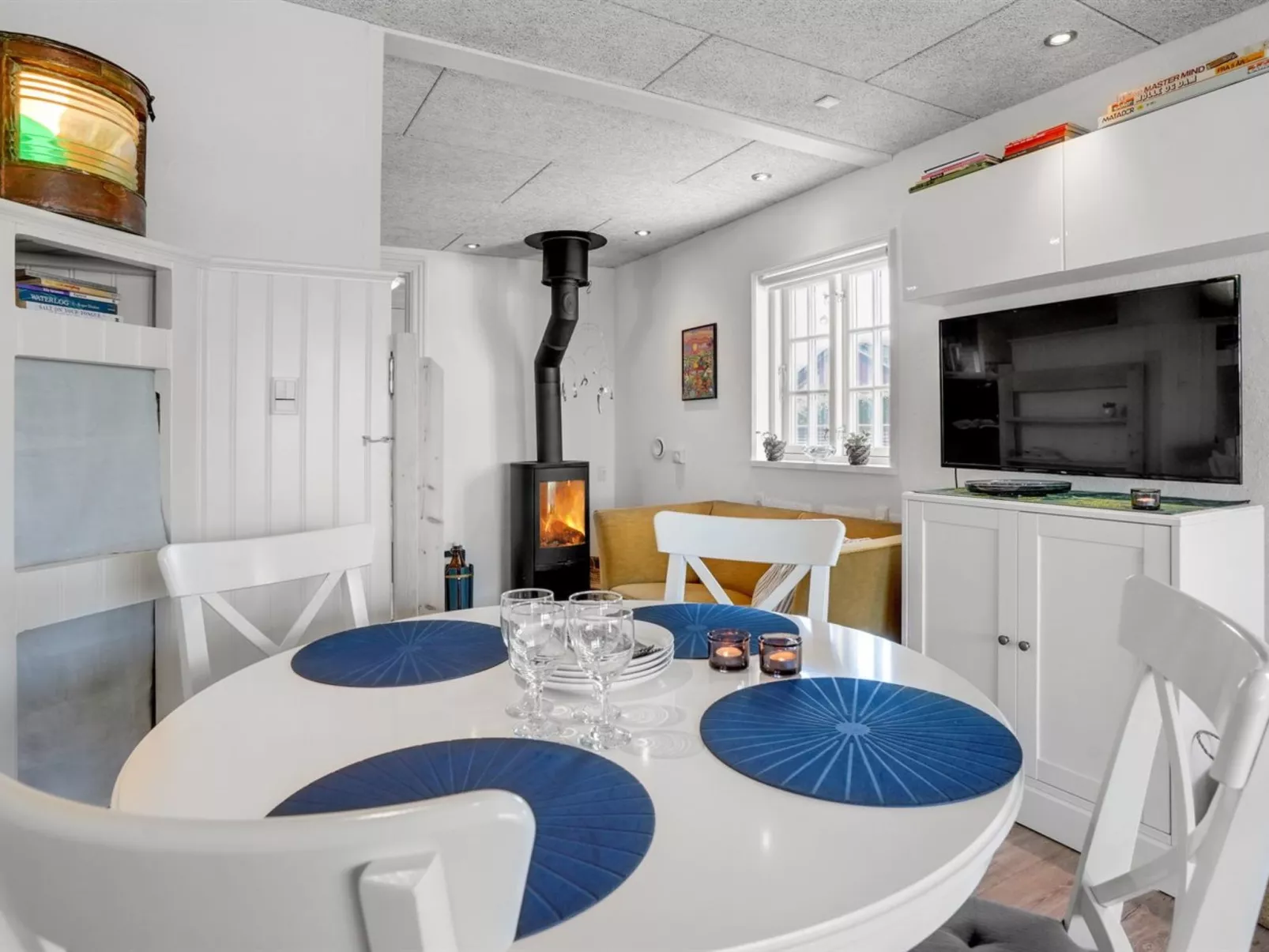 "Sazur" - 75m from the sea-Inside