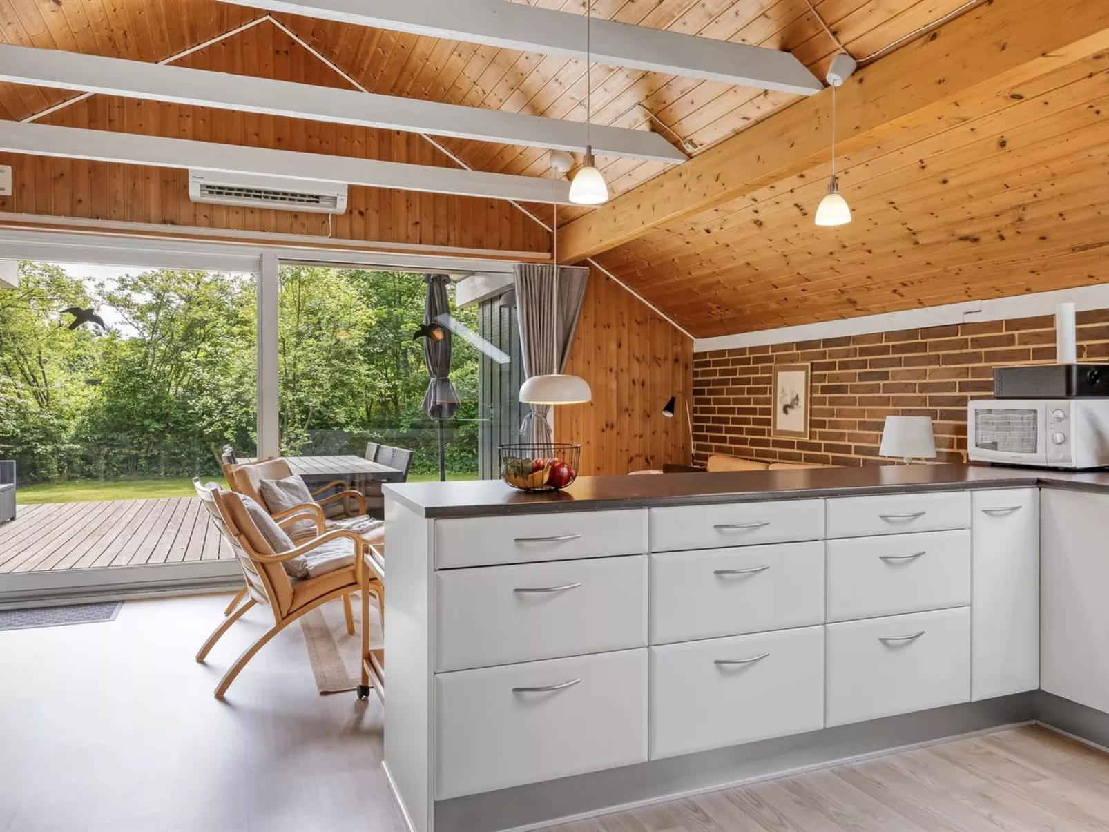 "Pance" - 20km to the fjord-Dedans