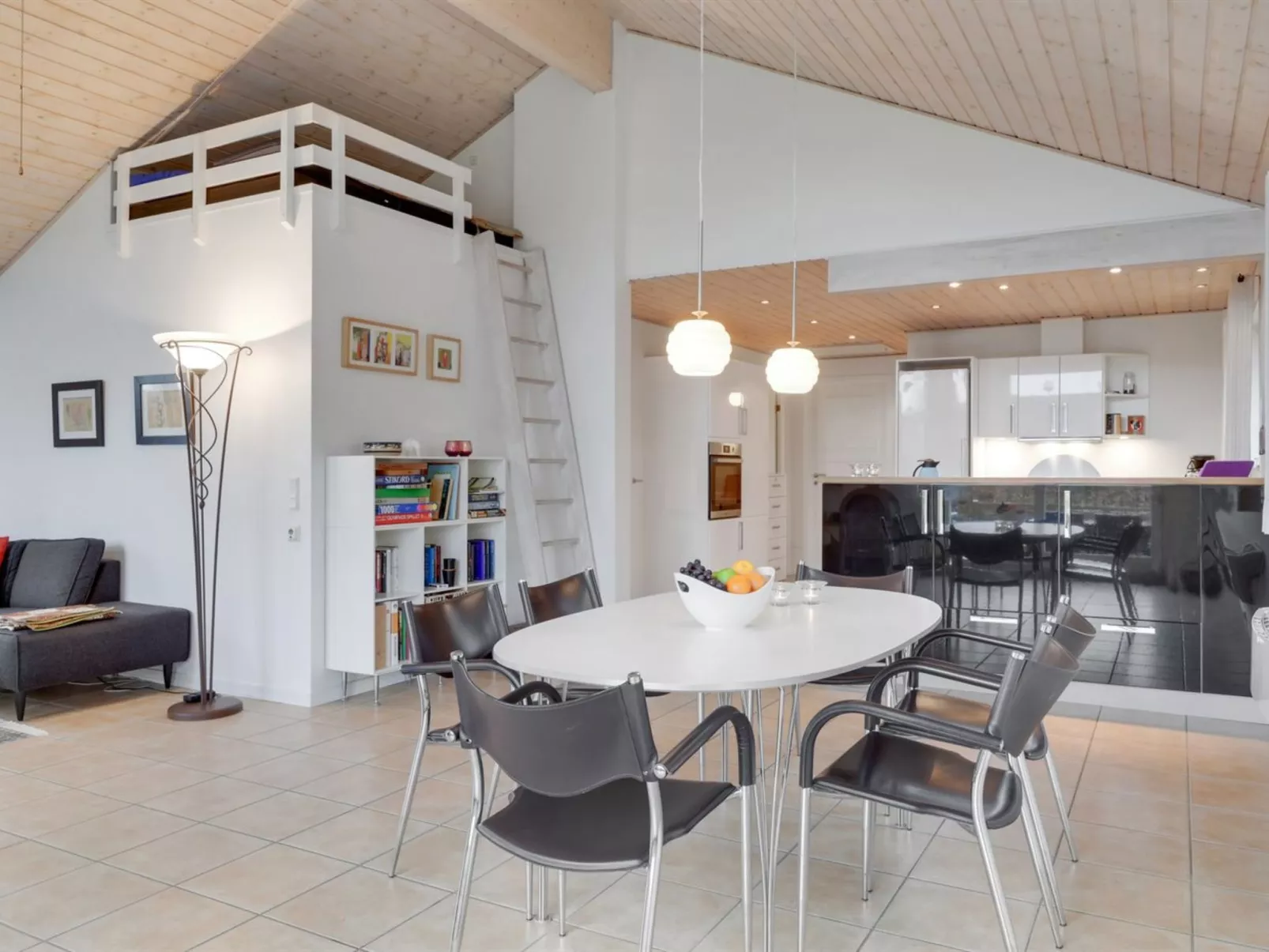 "Annesophie" - 300m to the fjord-Inside