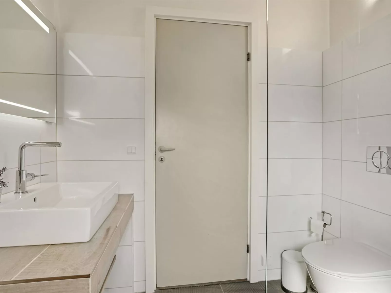 "Folke" - 250m from the sea-Drinnen