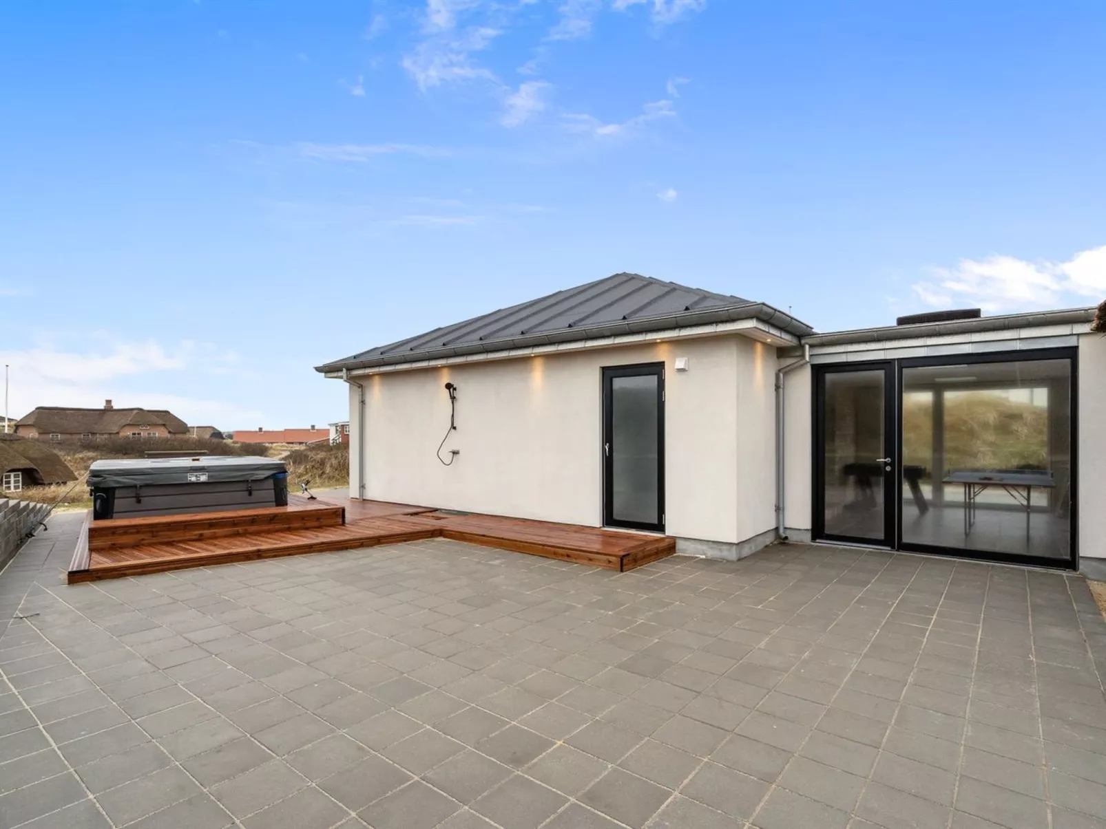 "Annelouise" - 100m from the sea-Outside