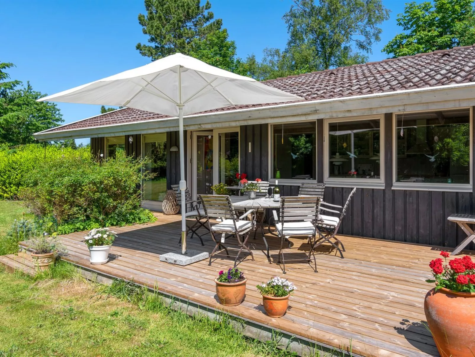 "Naira" - 1.8km from the sea-Outside