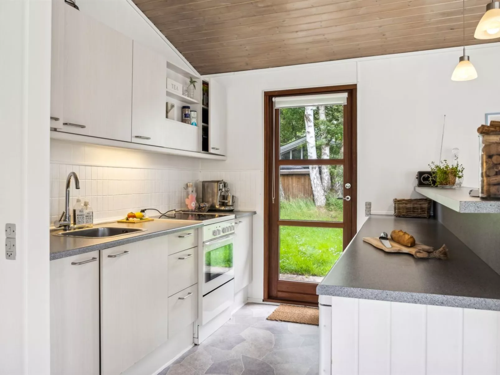 "Morten" - 500m from the sea-Inside