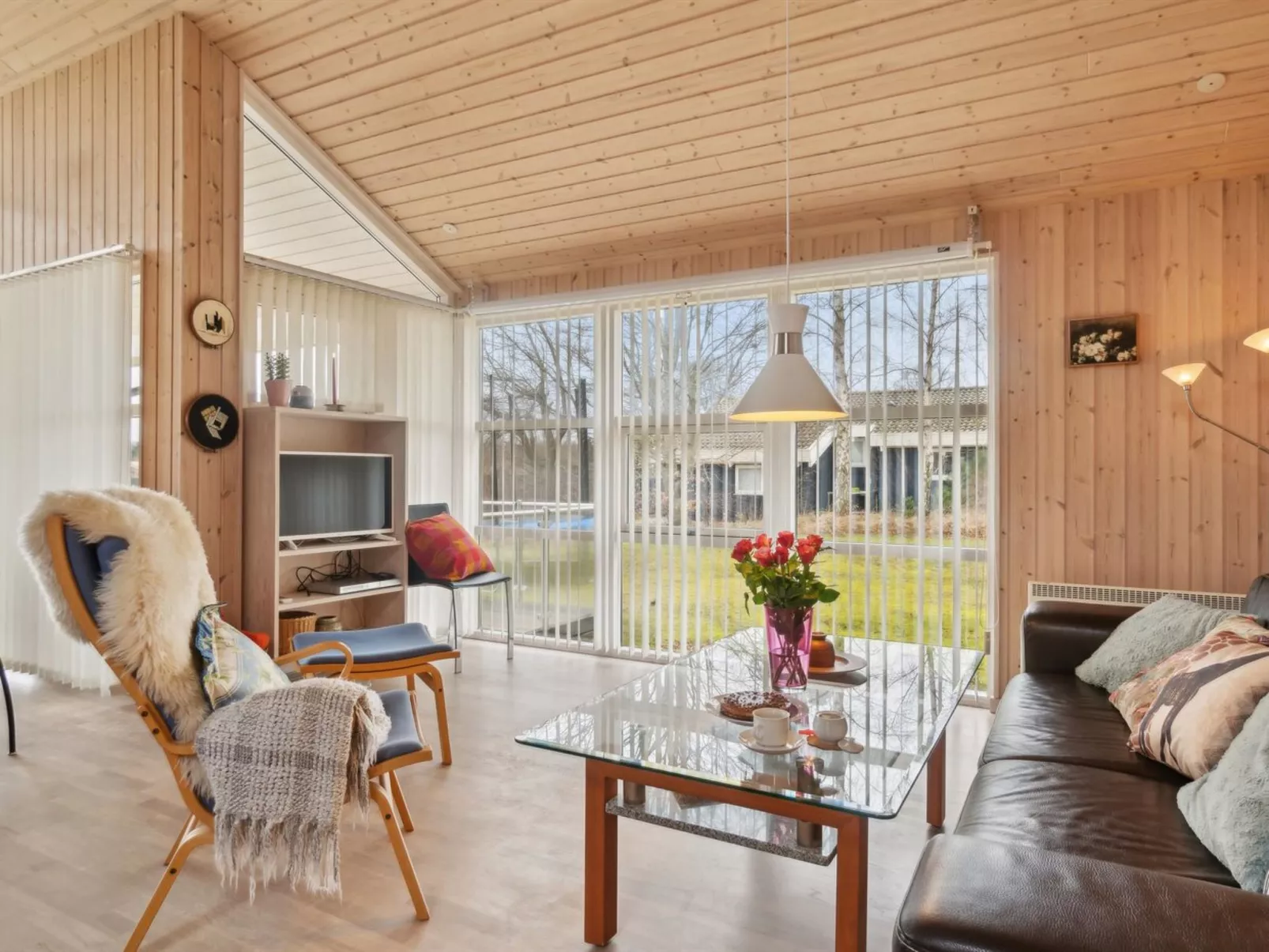 "Henninge" - 300m from the sea-Inside