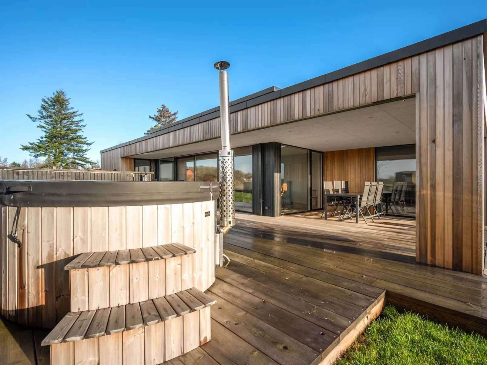 "Malfred" - 500m from the sea-Inside