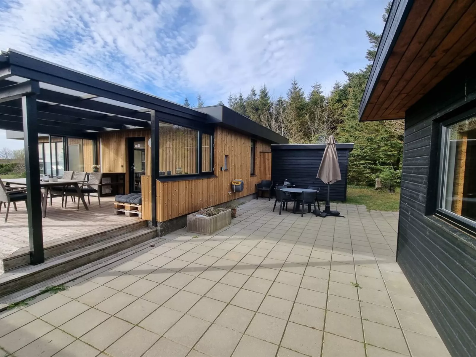 "Lefke" - 400m to the fjord-Outside