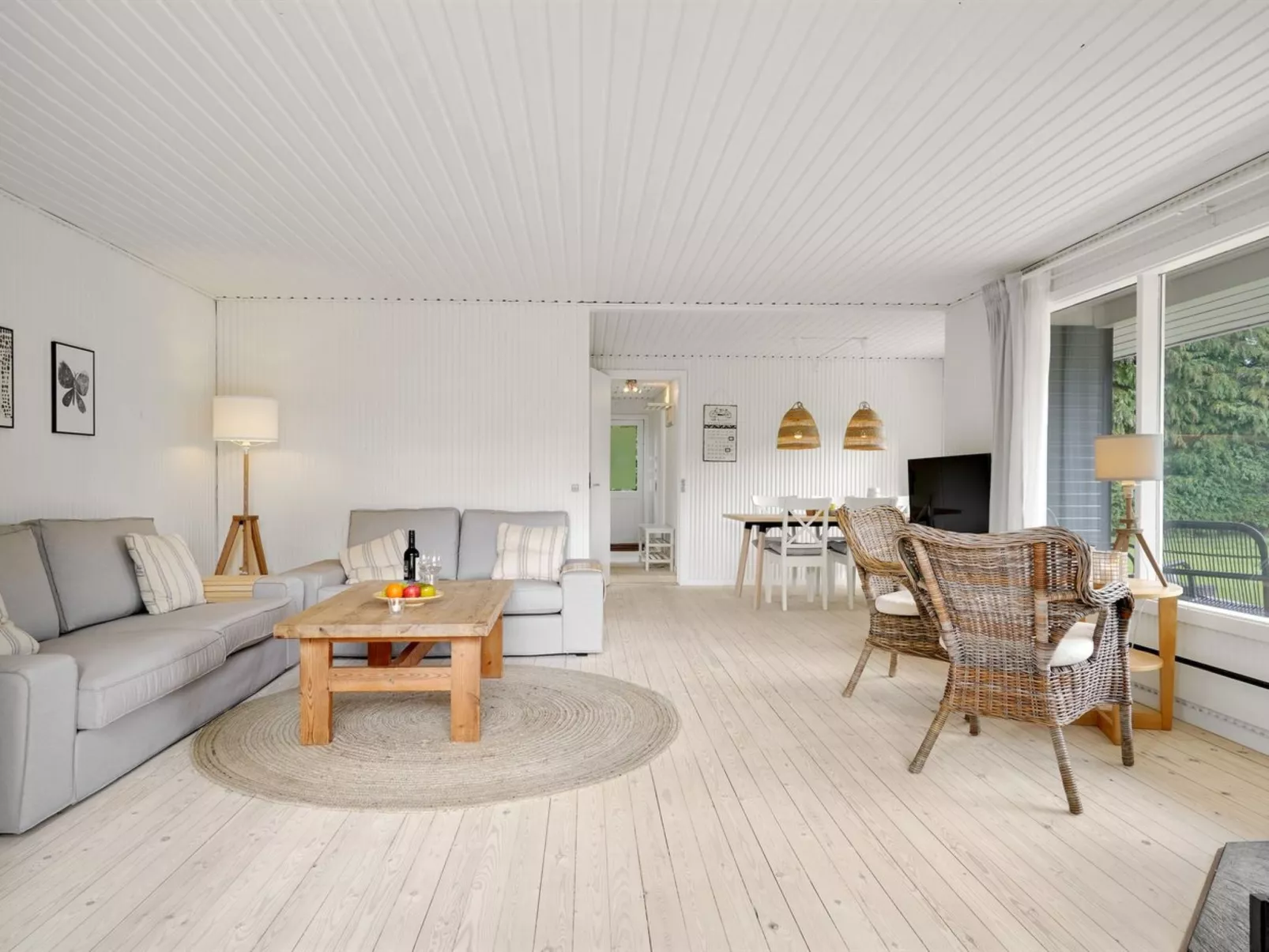 "Aksa" - 400m from the sea-Inside