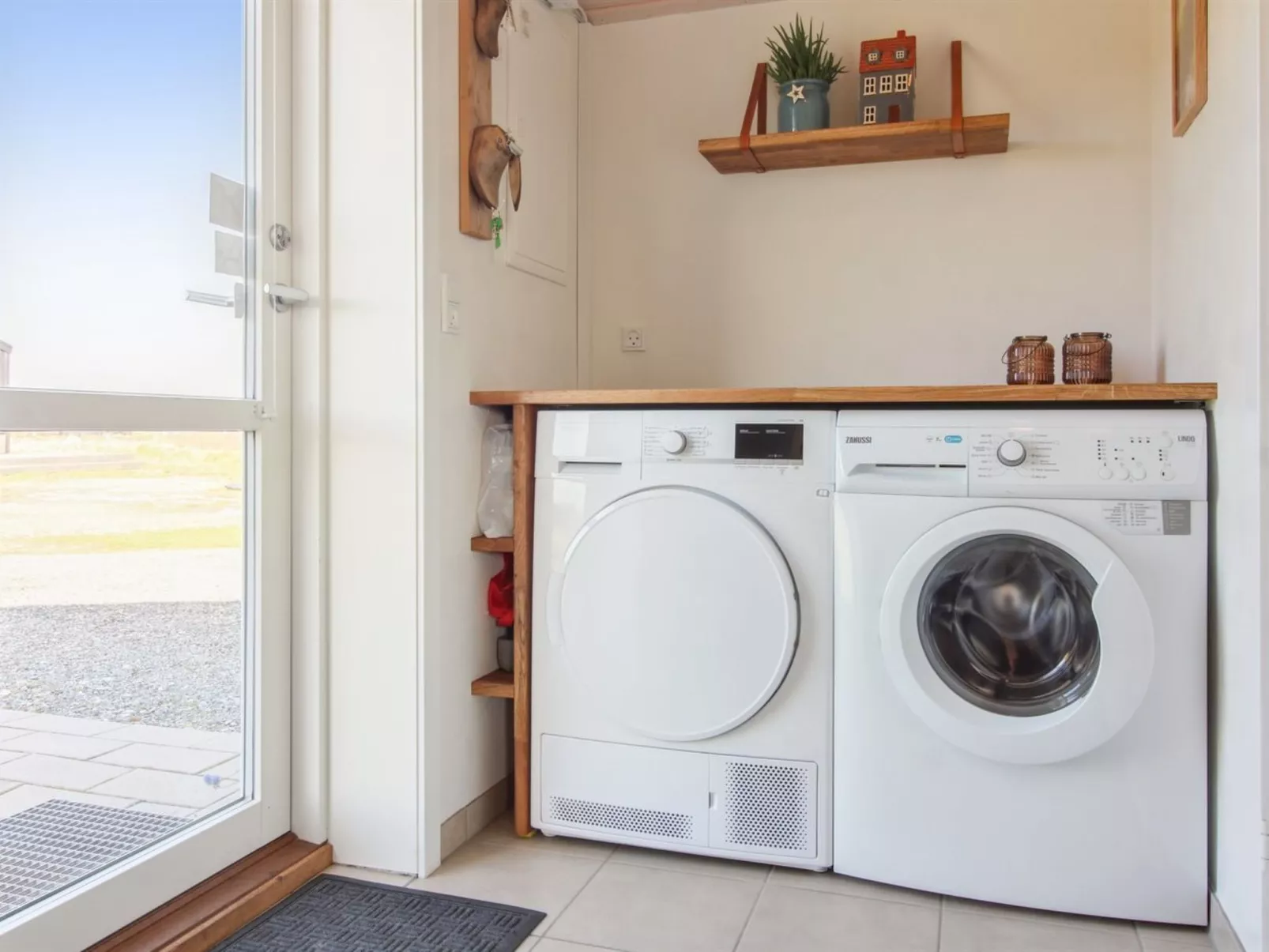 "Mirkka" - 1.5km from the sea-Inside