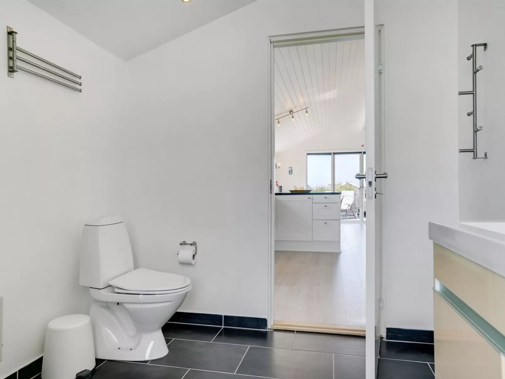 "Aviana" - 175m from the sea-Drinnen