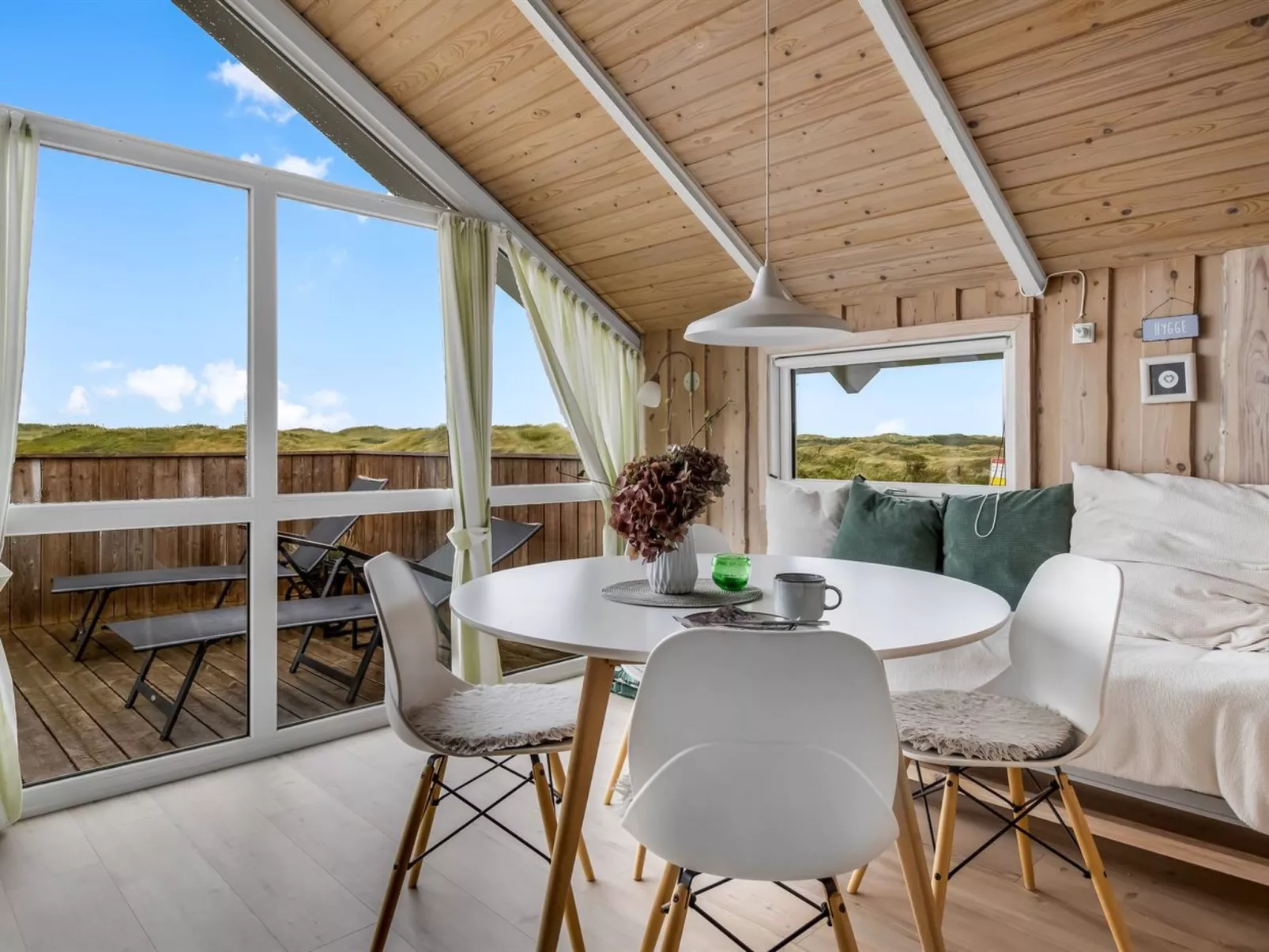 "Betti" - 200m from the sea-Drinnen