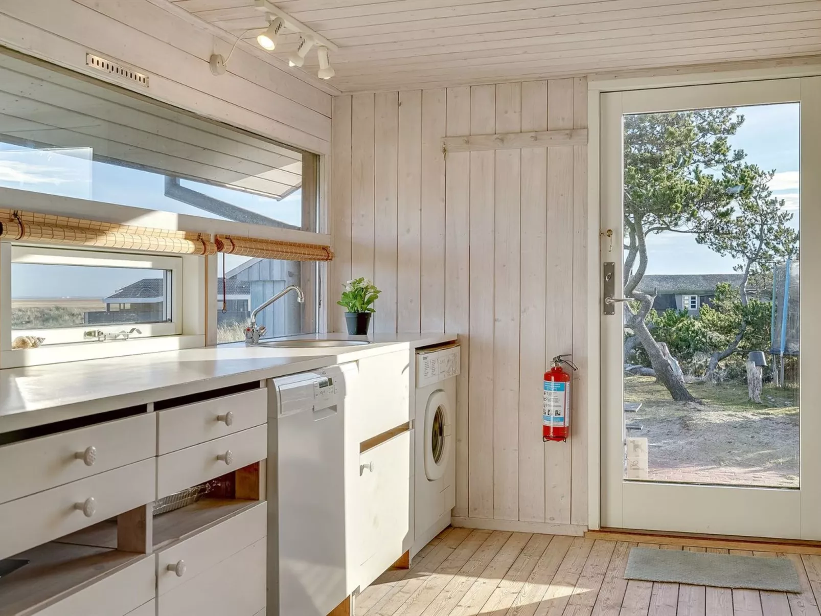 "Krak" - 1km from the sea-Inside