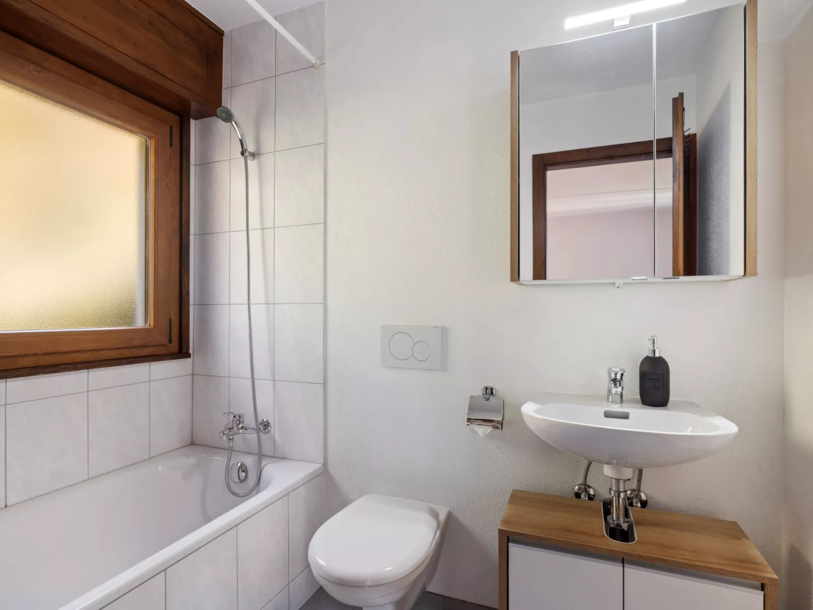 Lisière-Sud A 17-Inside