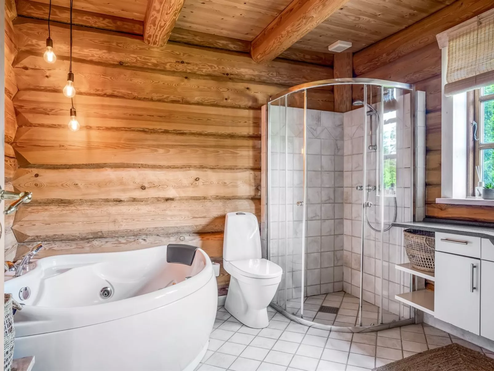 "Stamen" - 200m from the sea-Inside