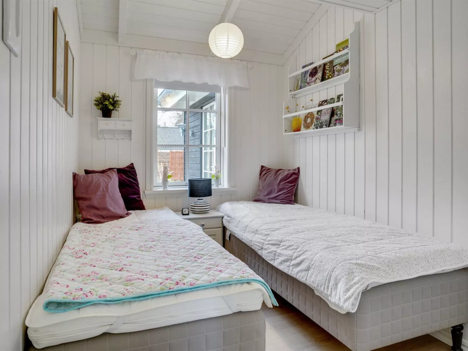 "Fido" - 300m from the sea-Dedans